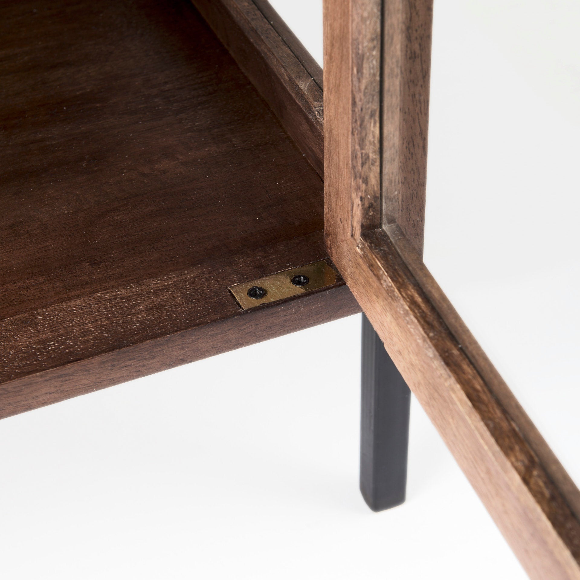 Arelius End/Side Table