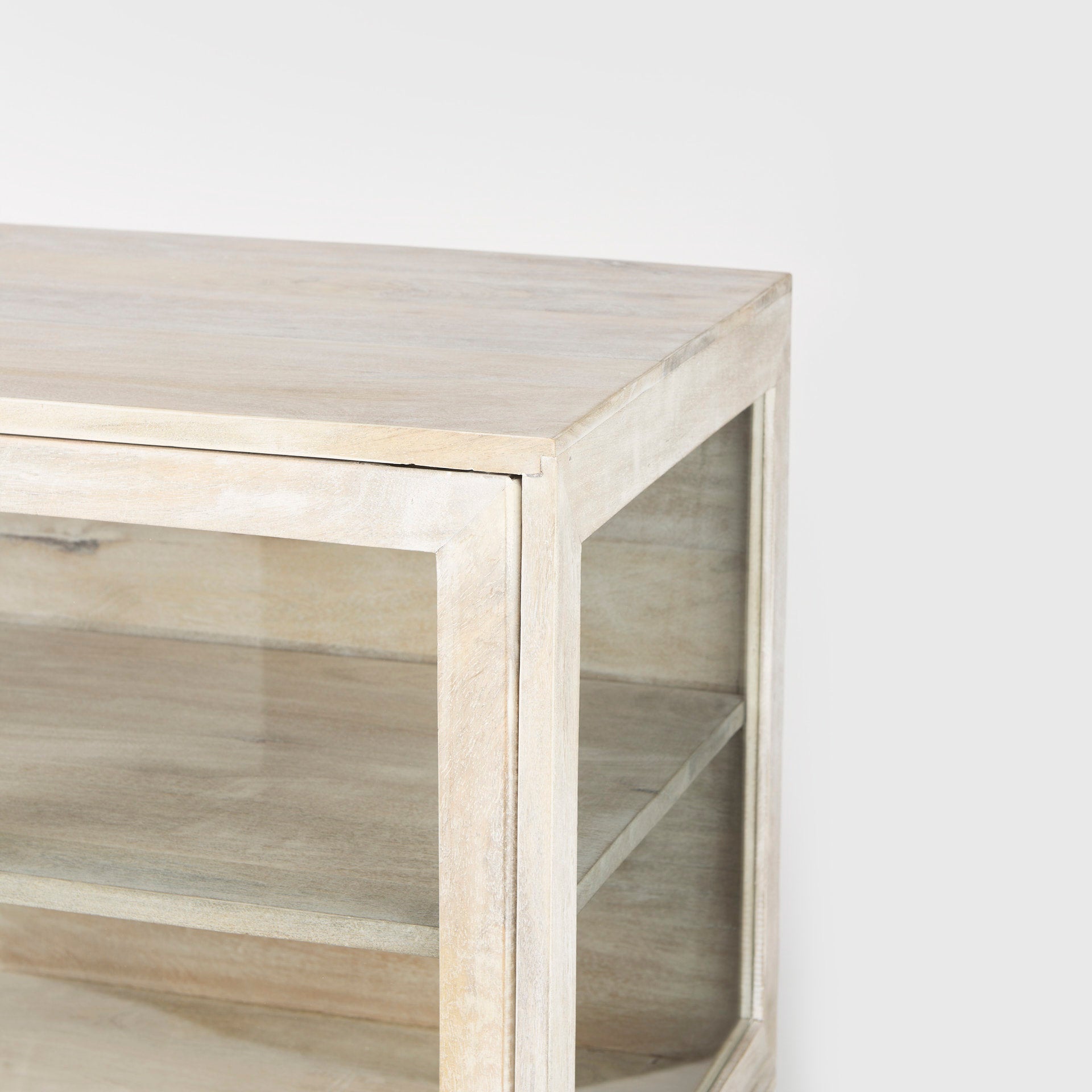Arelius Accent Cabinet