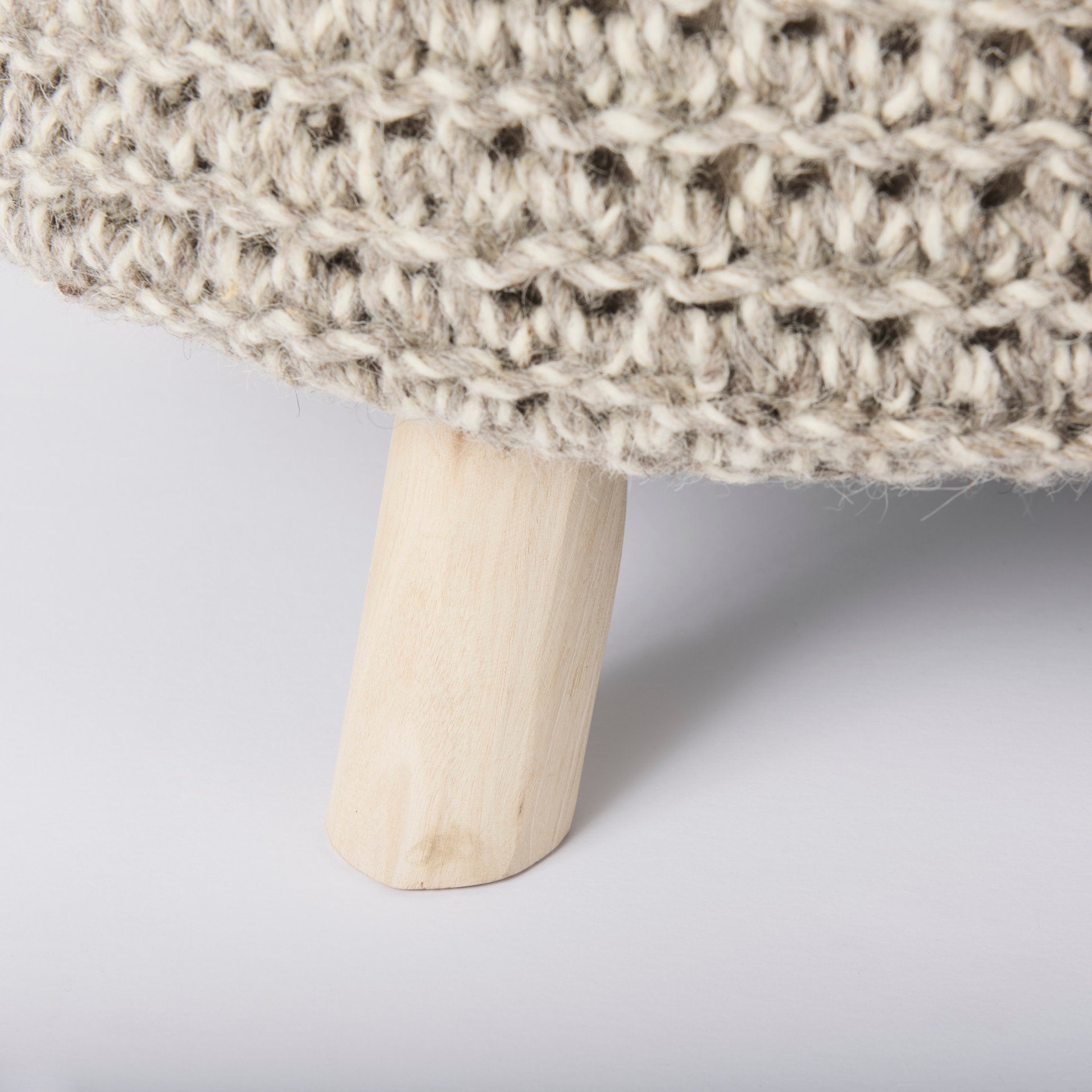 Bina Stool