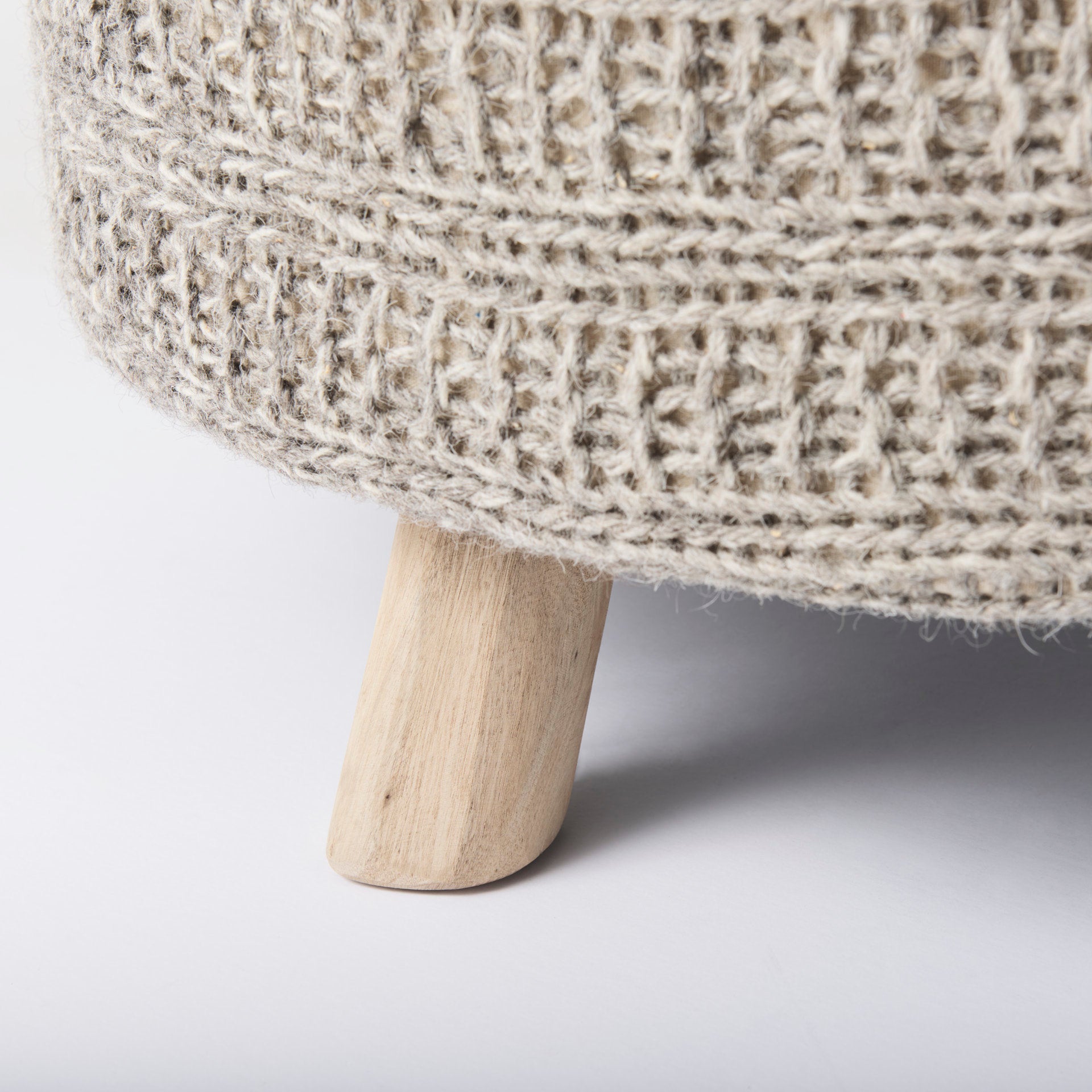 Bina Stool