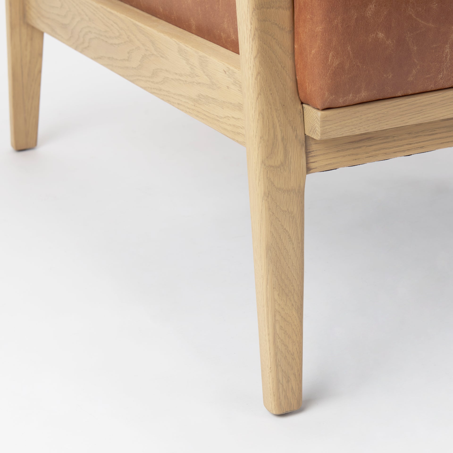 Raeleigh Accent Chair
