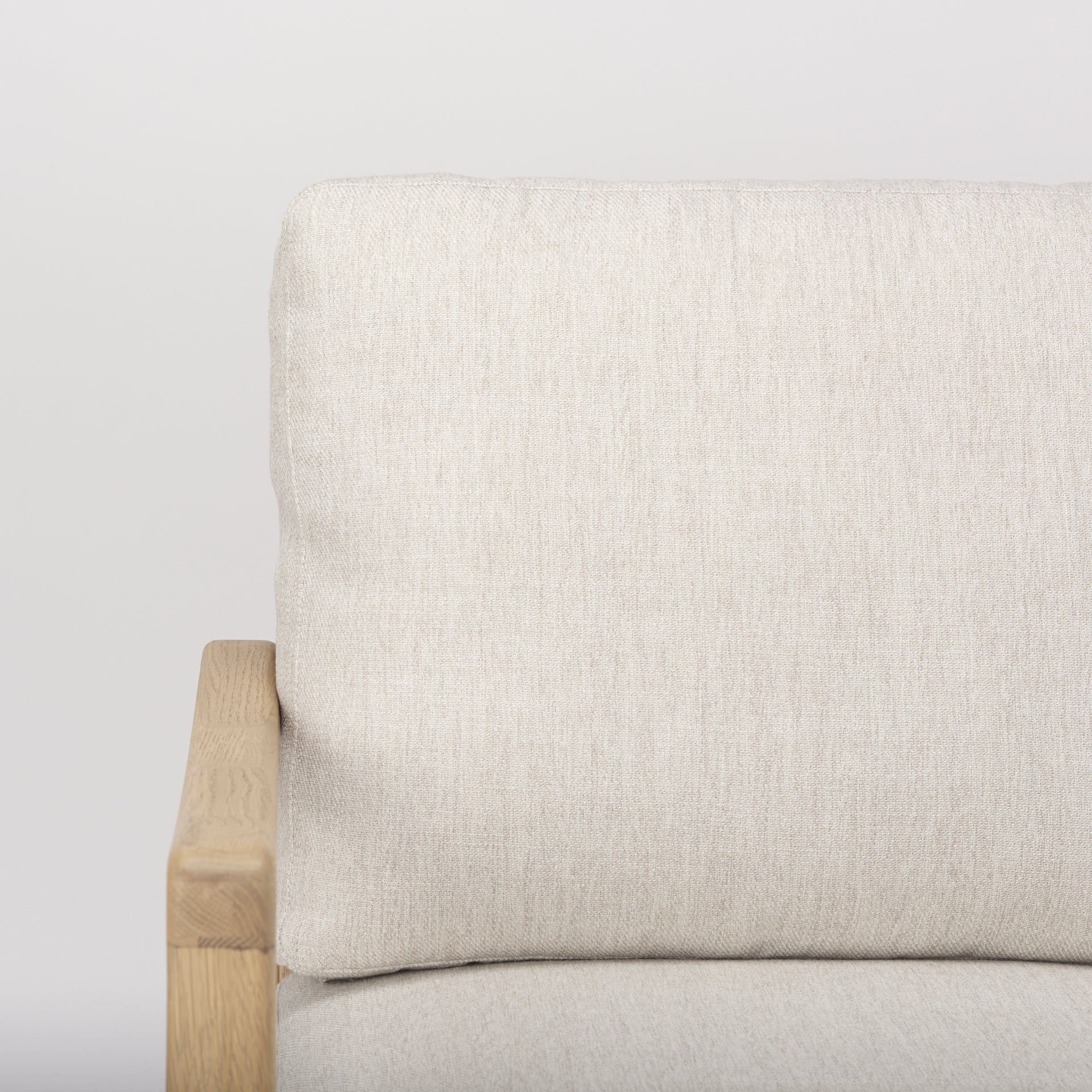 Raeleigh Accent Chair