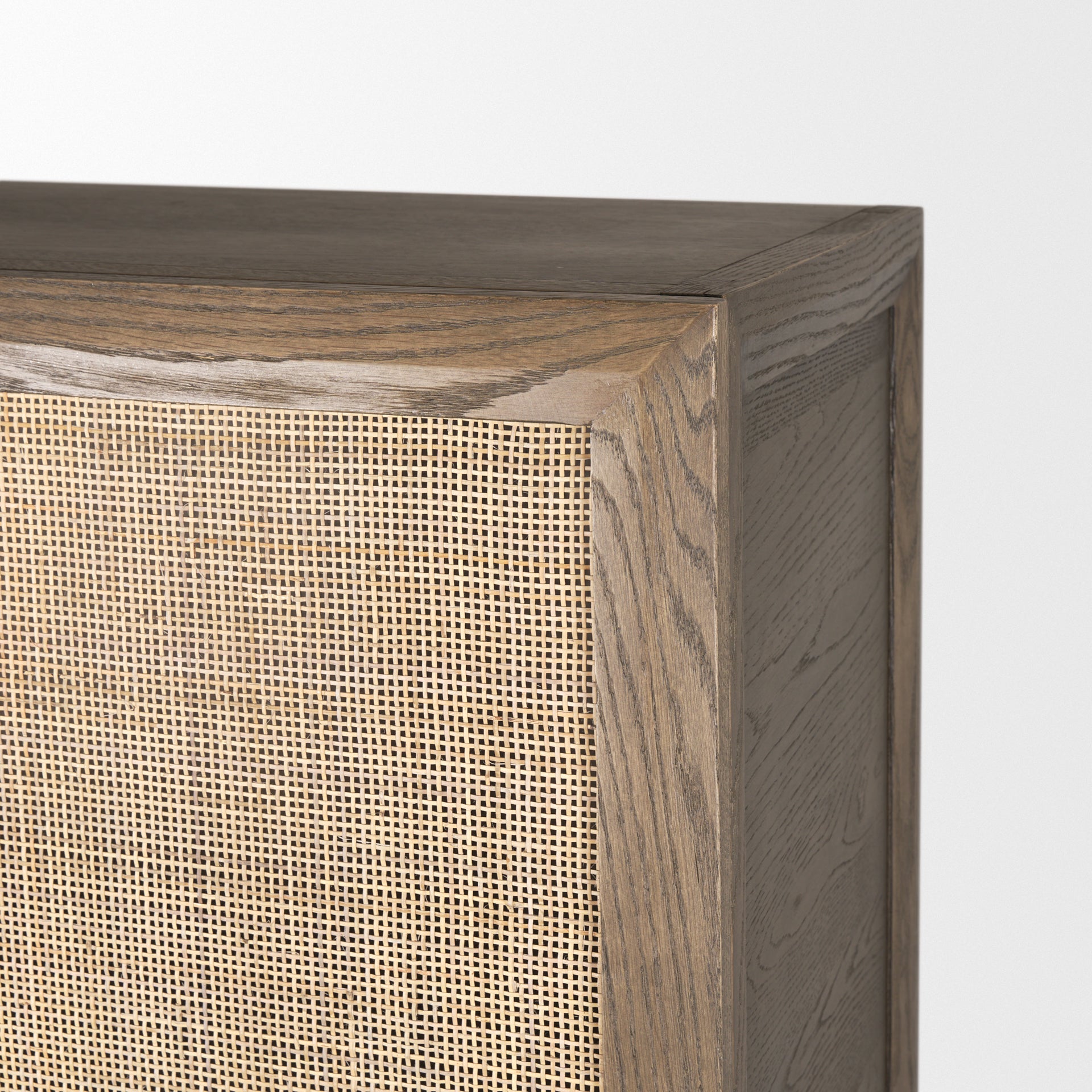 Sina Curio Cabinet
