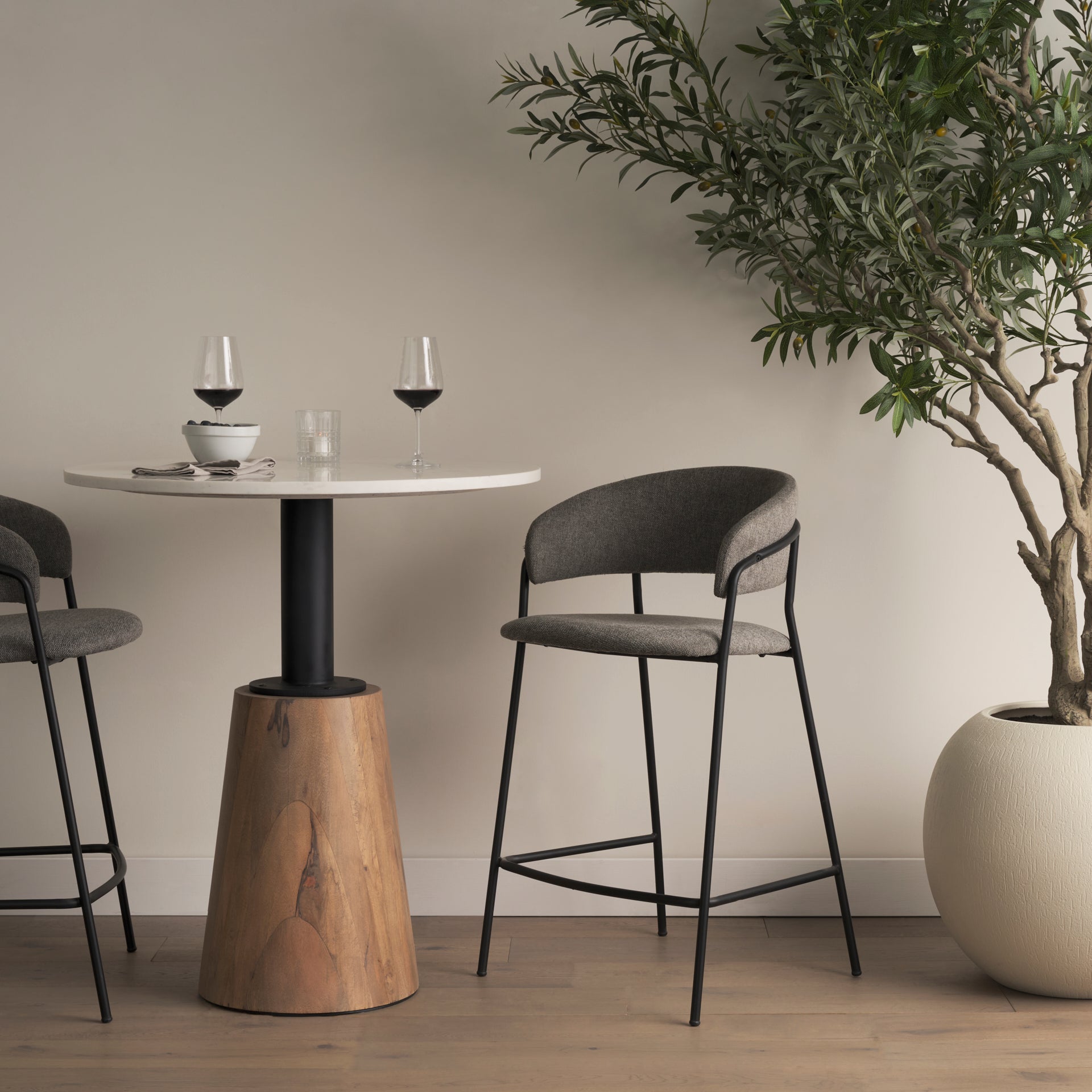 Carolyn Bar/Counter Stool