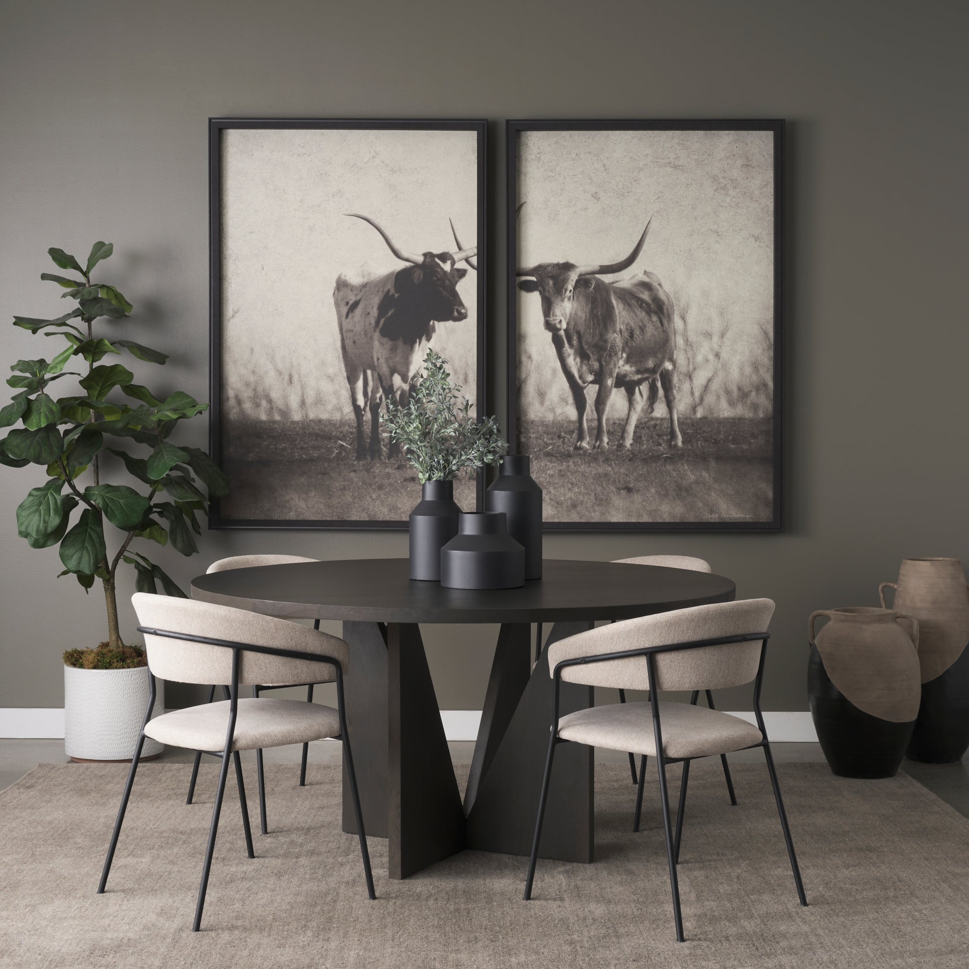 Tarro Dining Table