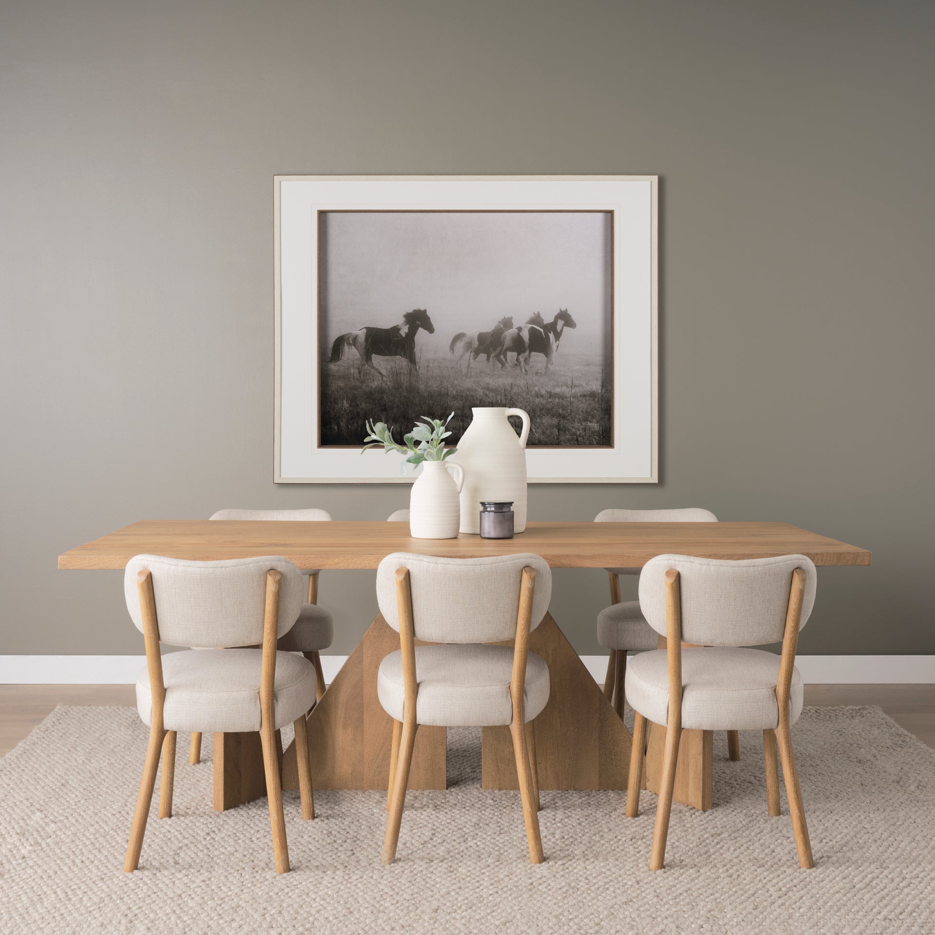 Tarro Dining Table