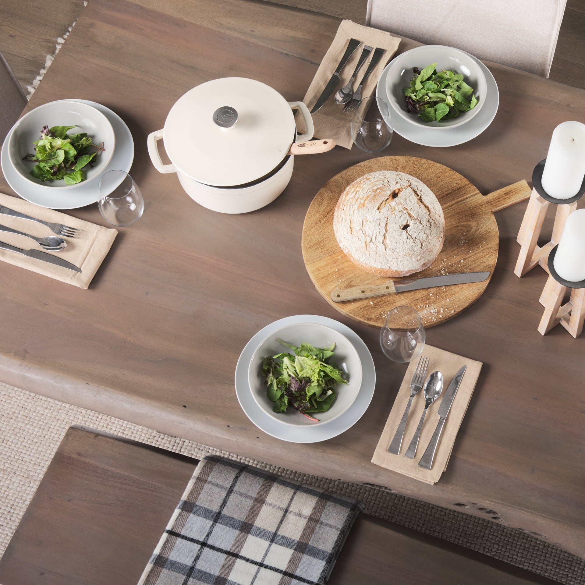 Konstantin Dining Table