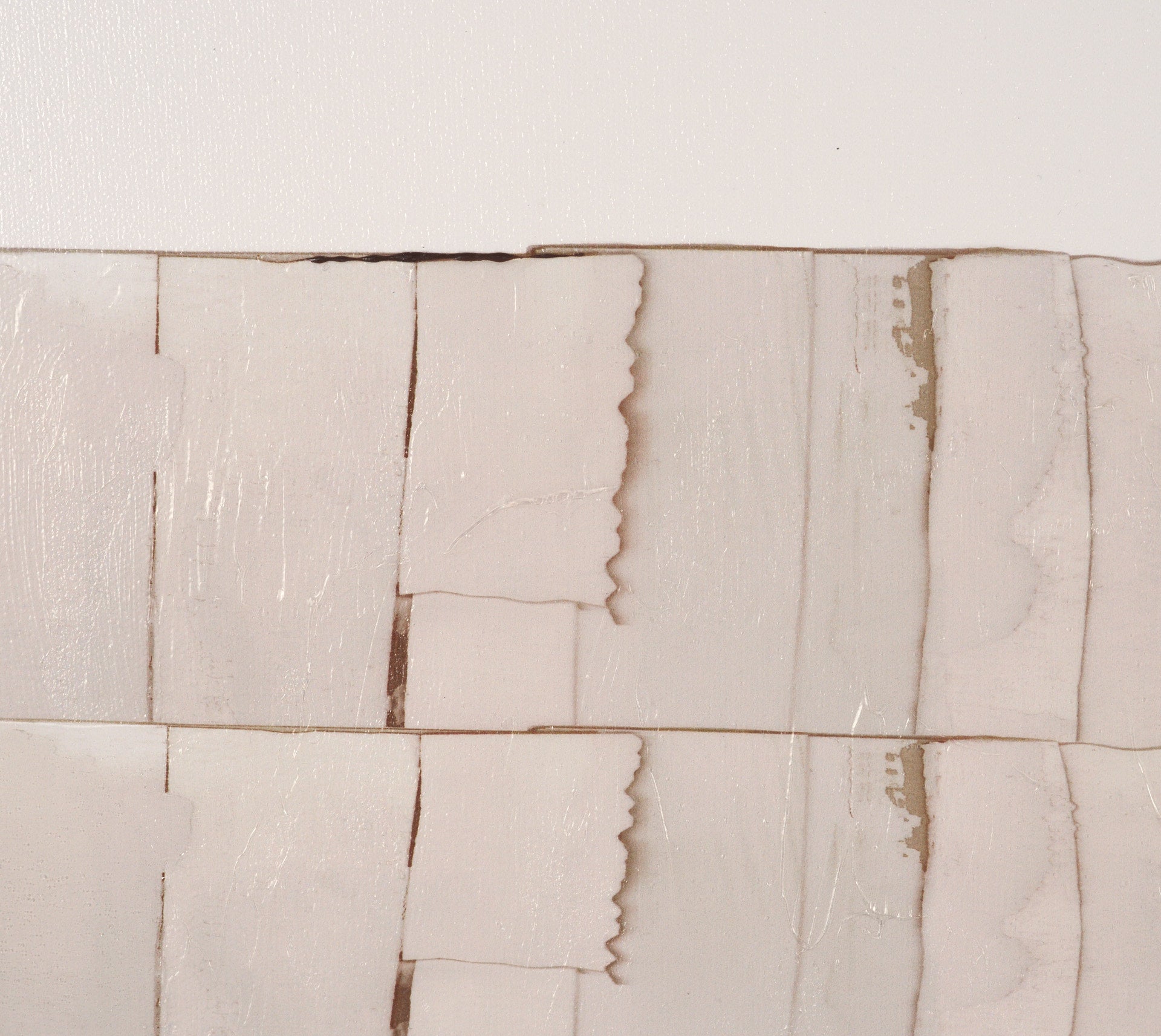 Glazed Echoes White II by Cartissi