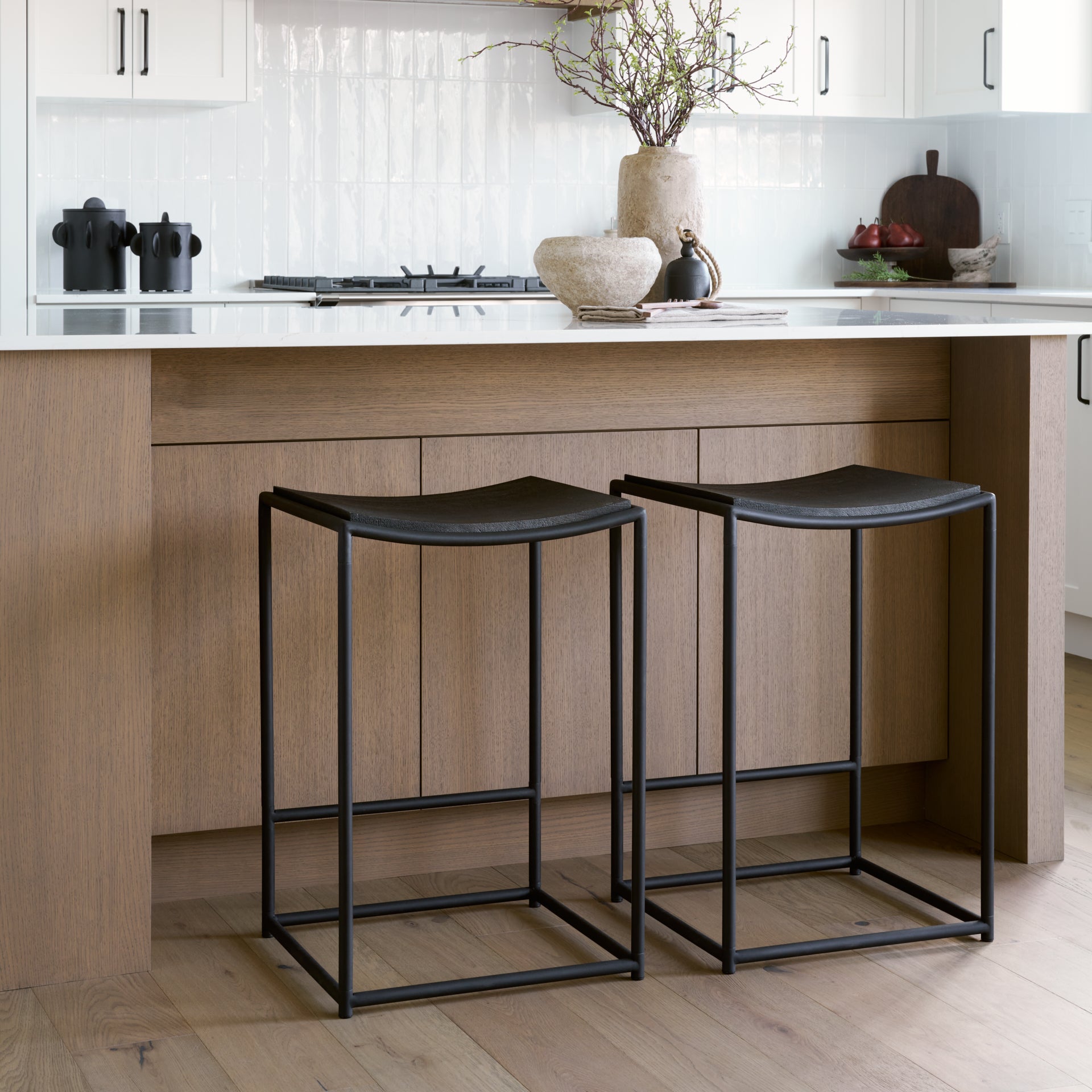 Taniel Counter Stool