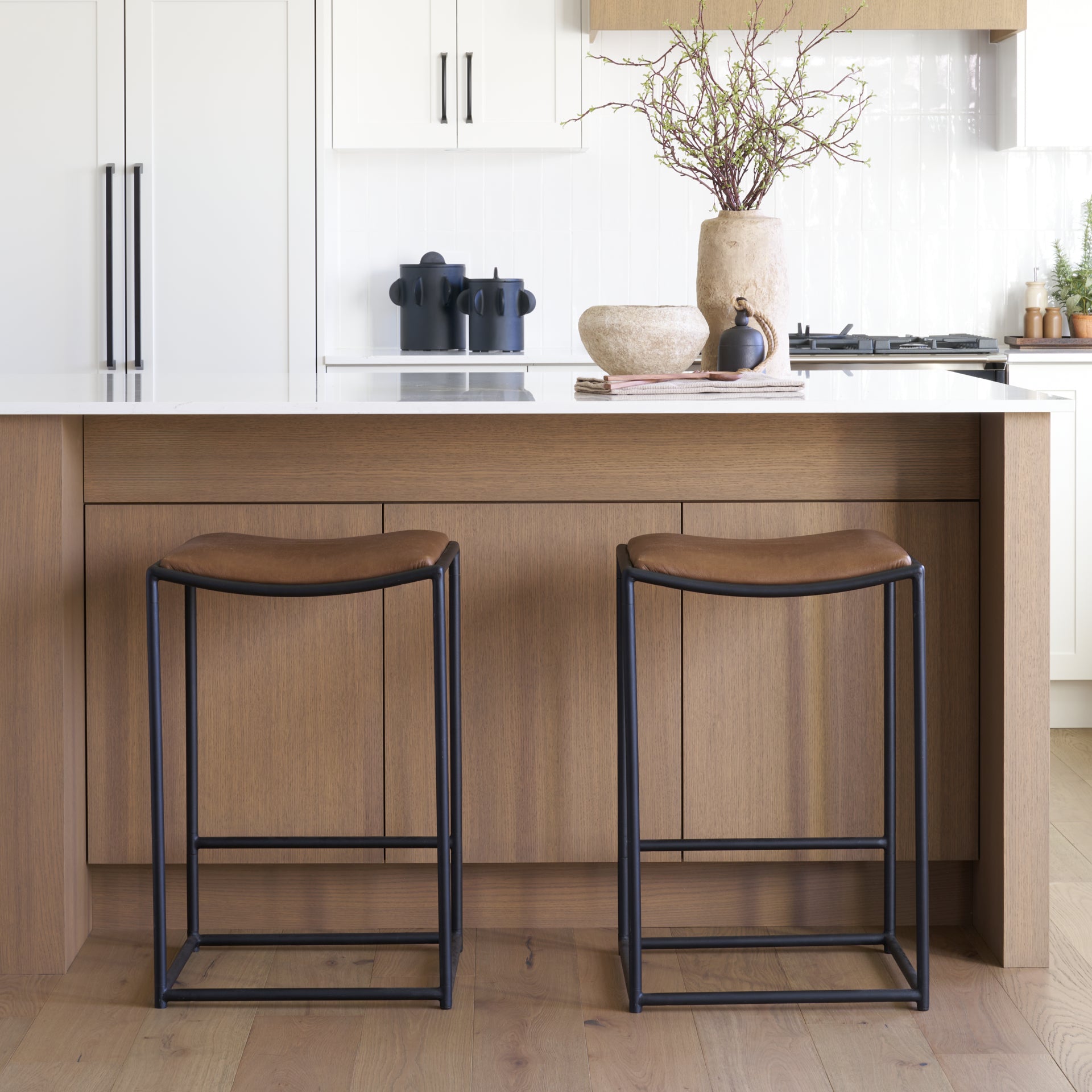 Taniel Counter Stool