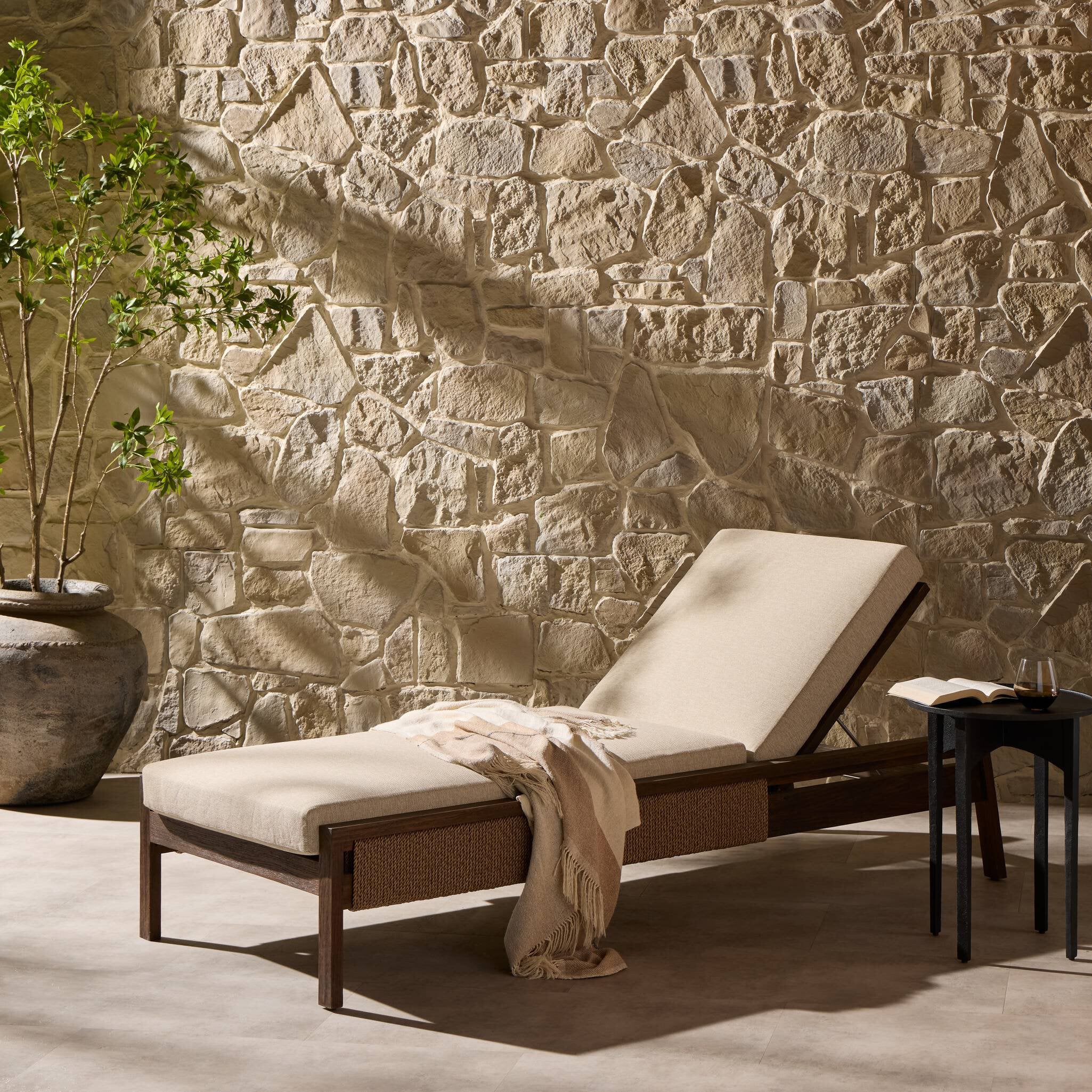 Brio Outdoor Chaise