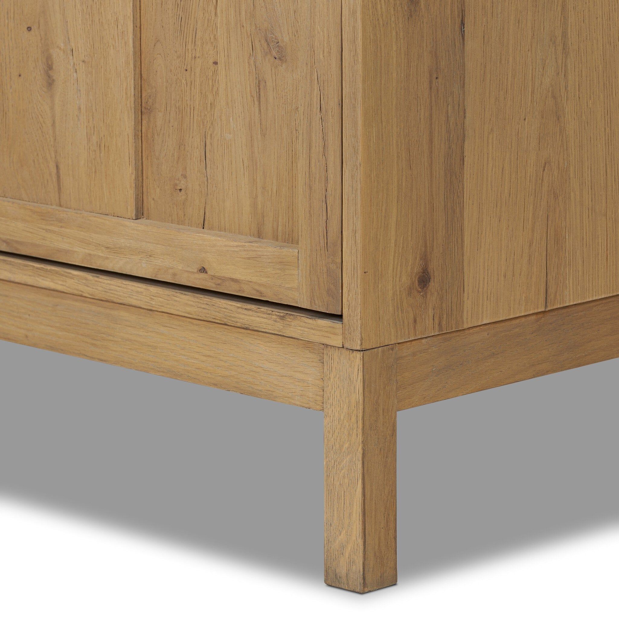 Alessio Cabinet