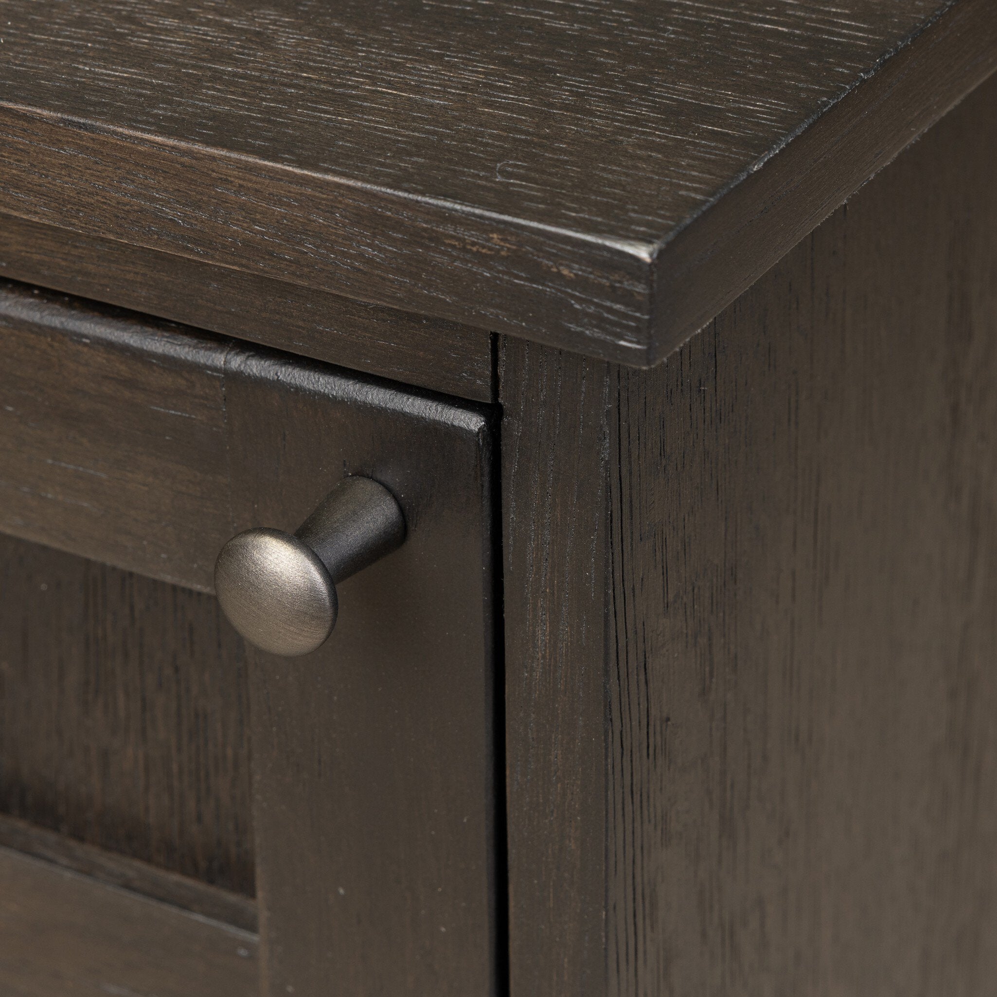 Alessio Nightstand