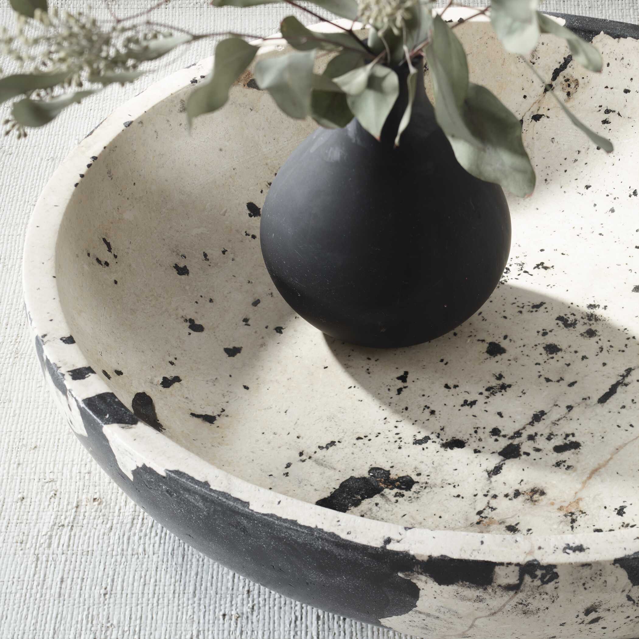 Nouveau Indoor-Outdoor Bowl