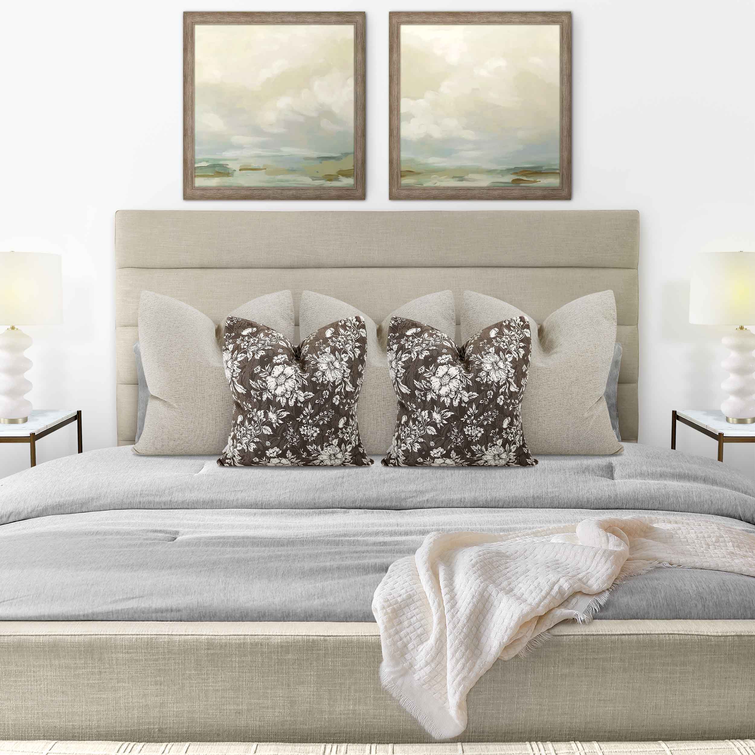 Faye Bedding Pillow Set