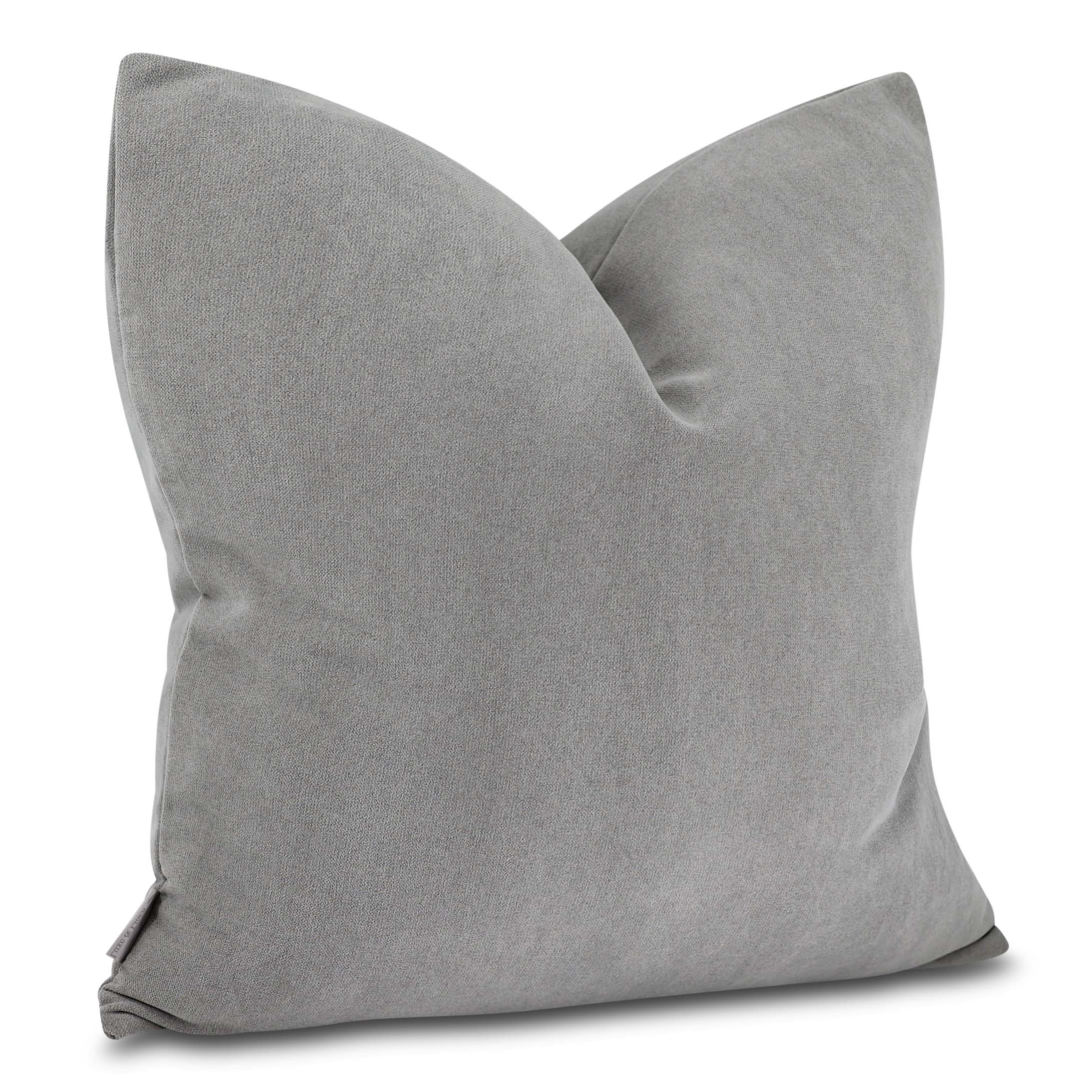 Louie Indoor Pillow - 22"