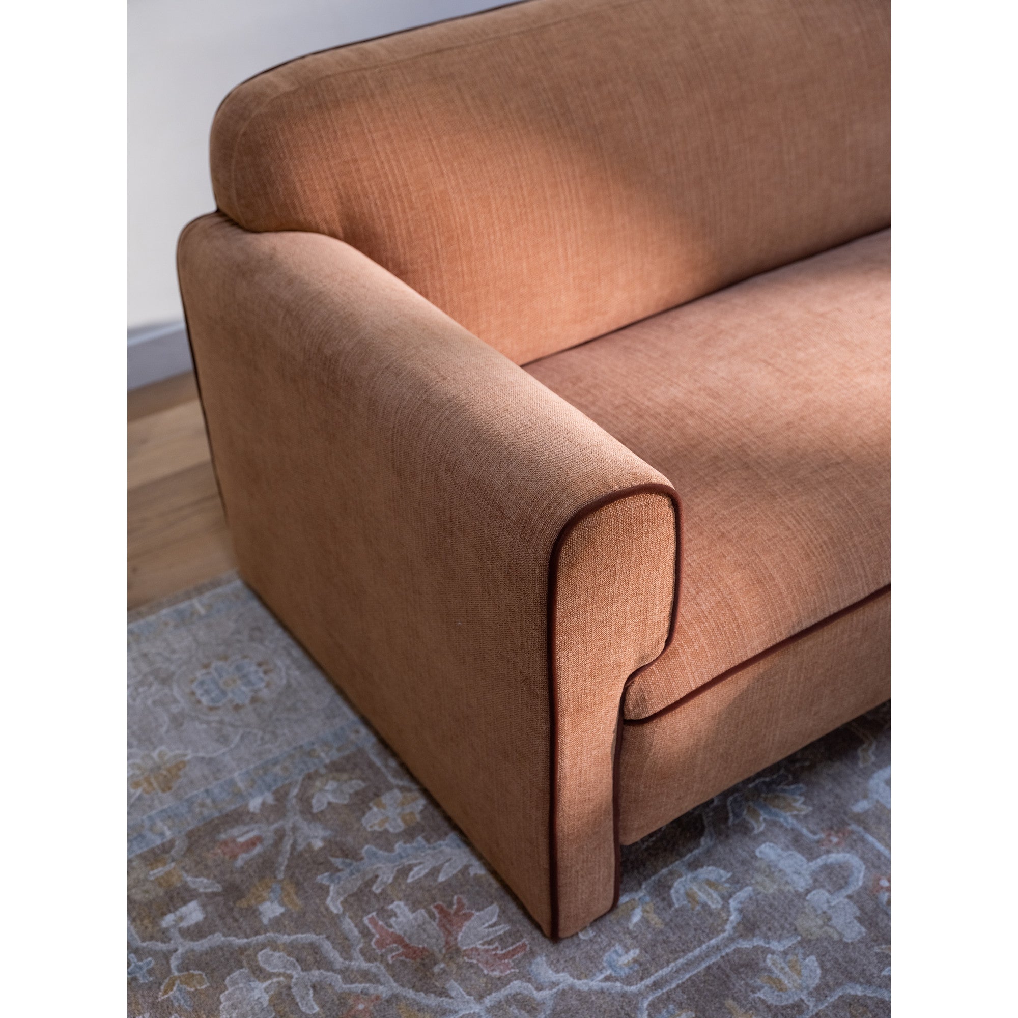 Leo Sofa