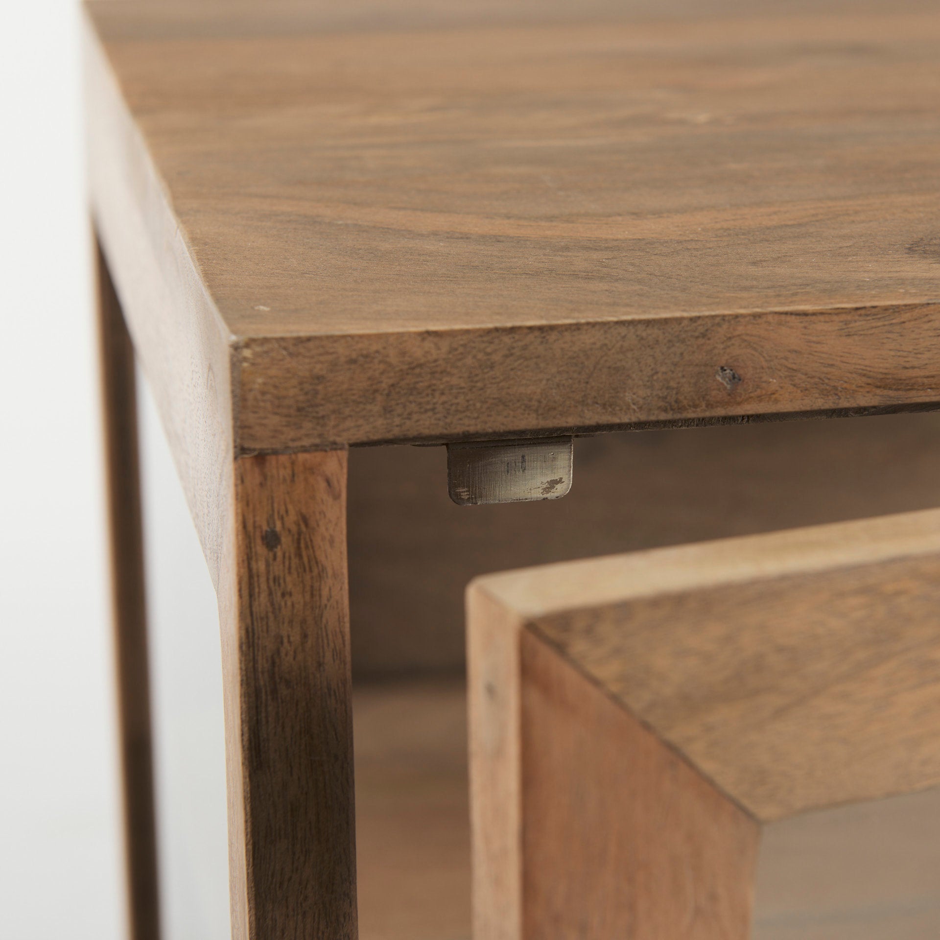 Arelius End/Side Table