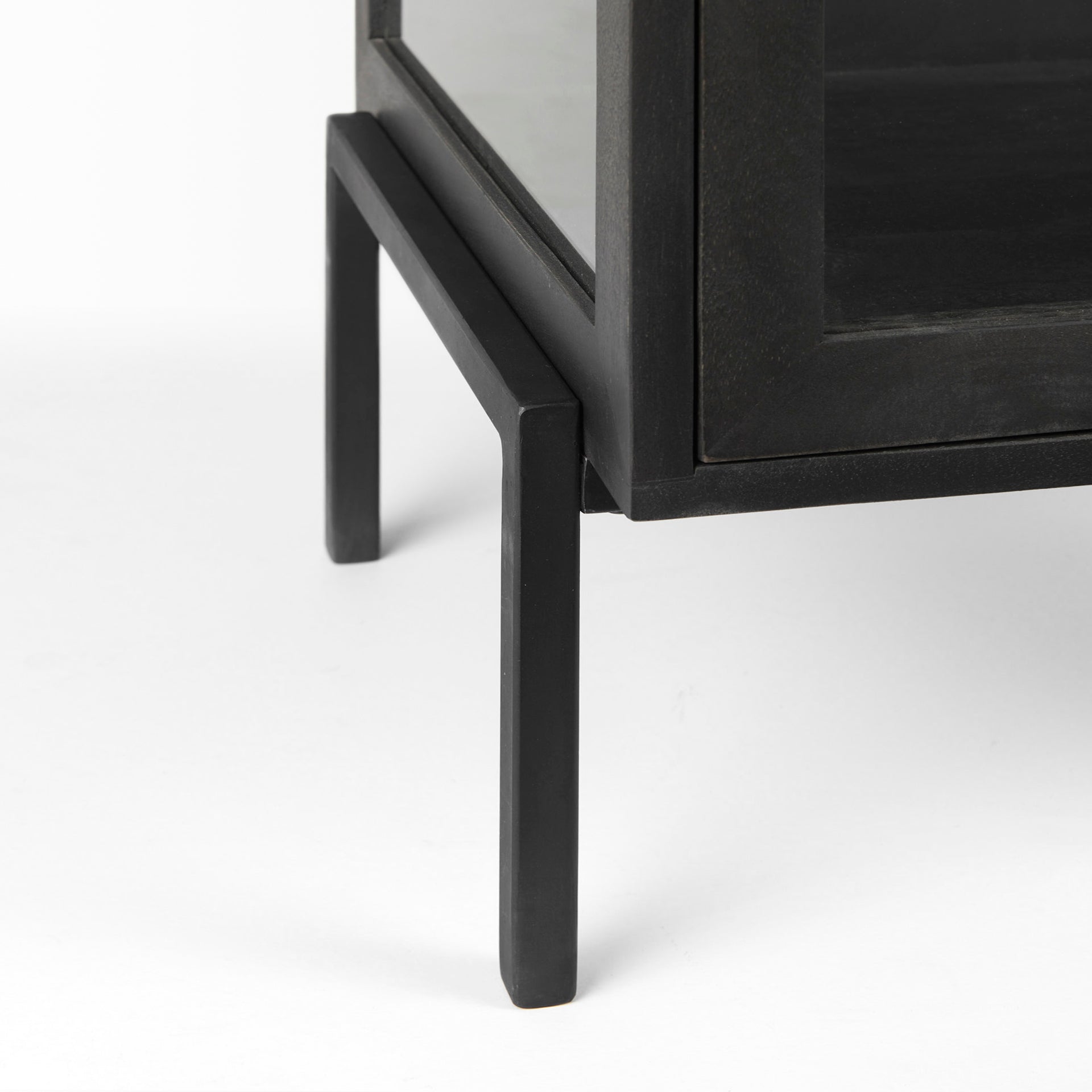 Arelius End/Side Table