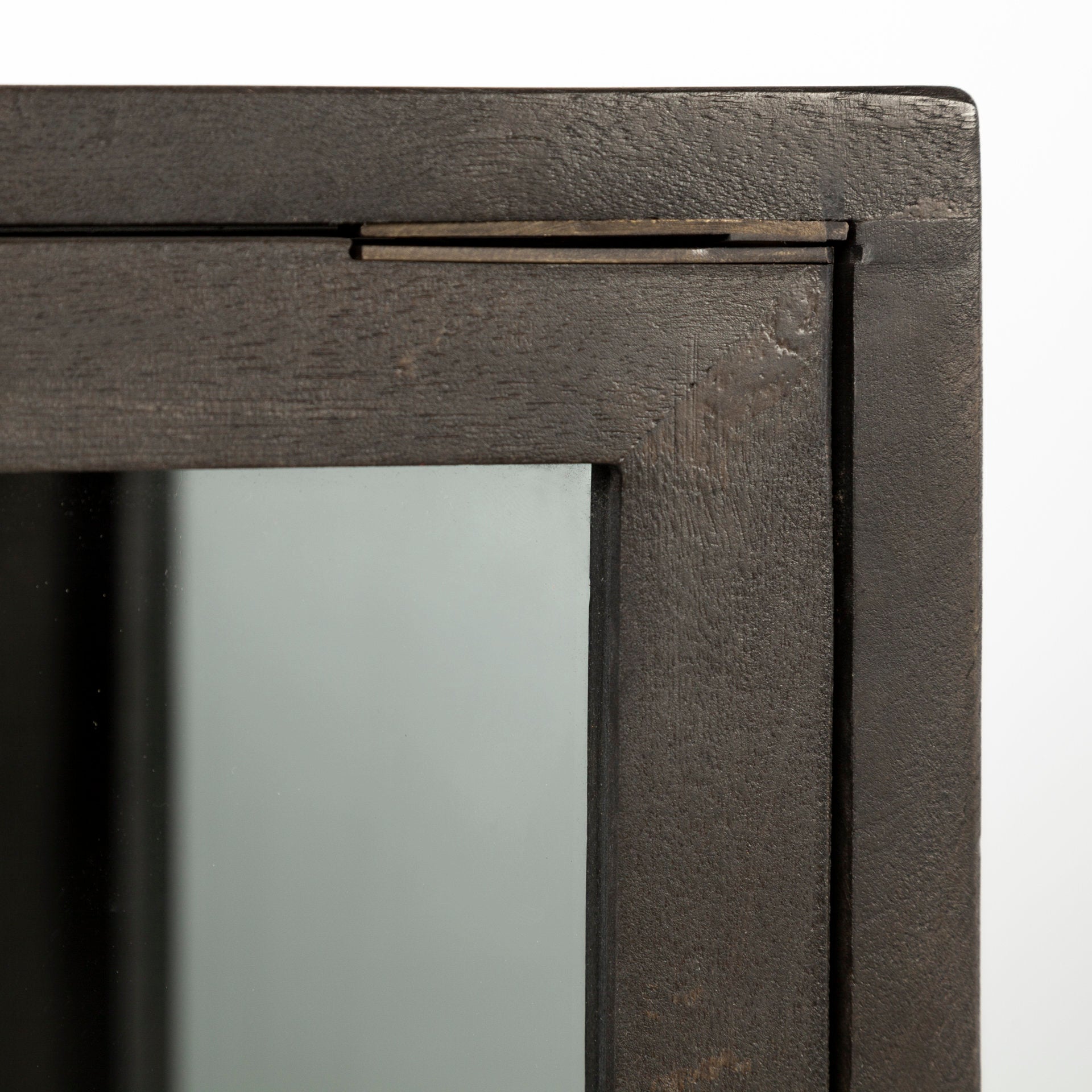 Arelius Accent Cabinet
