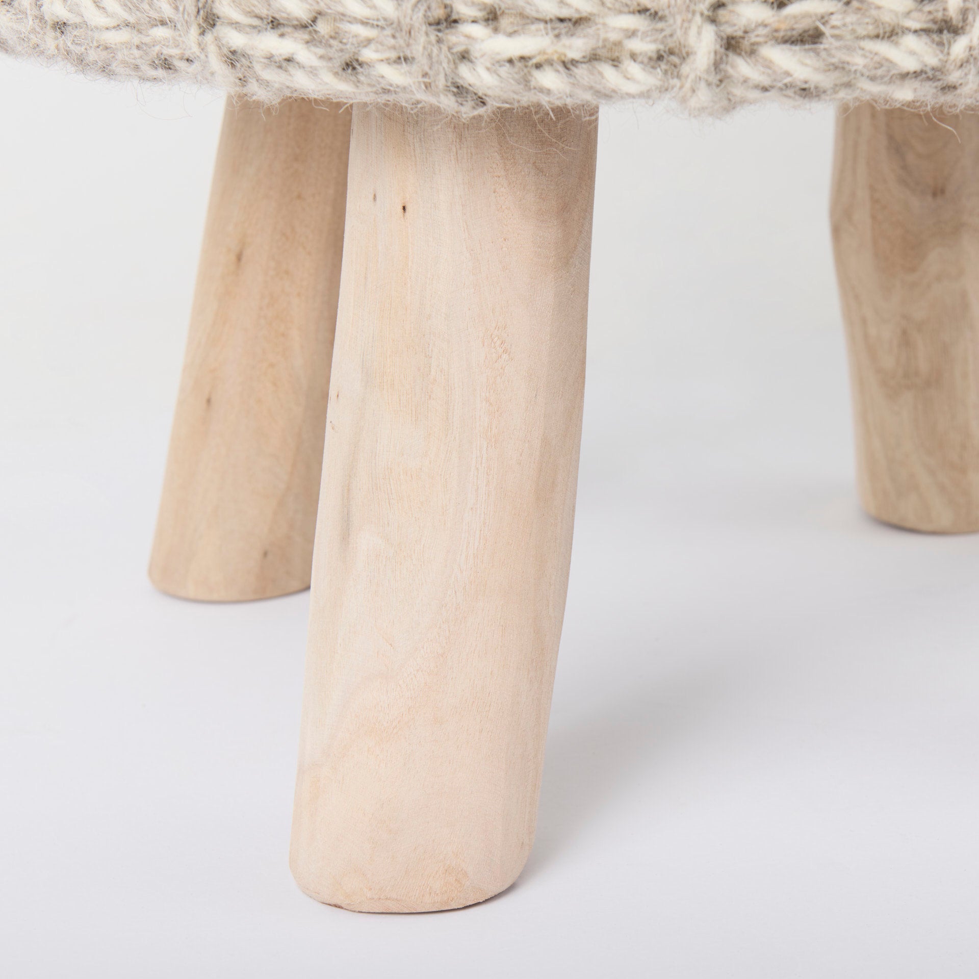 Bina Stool