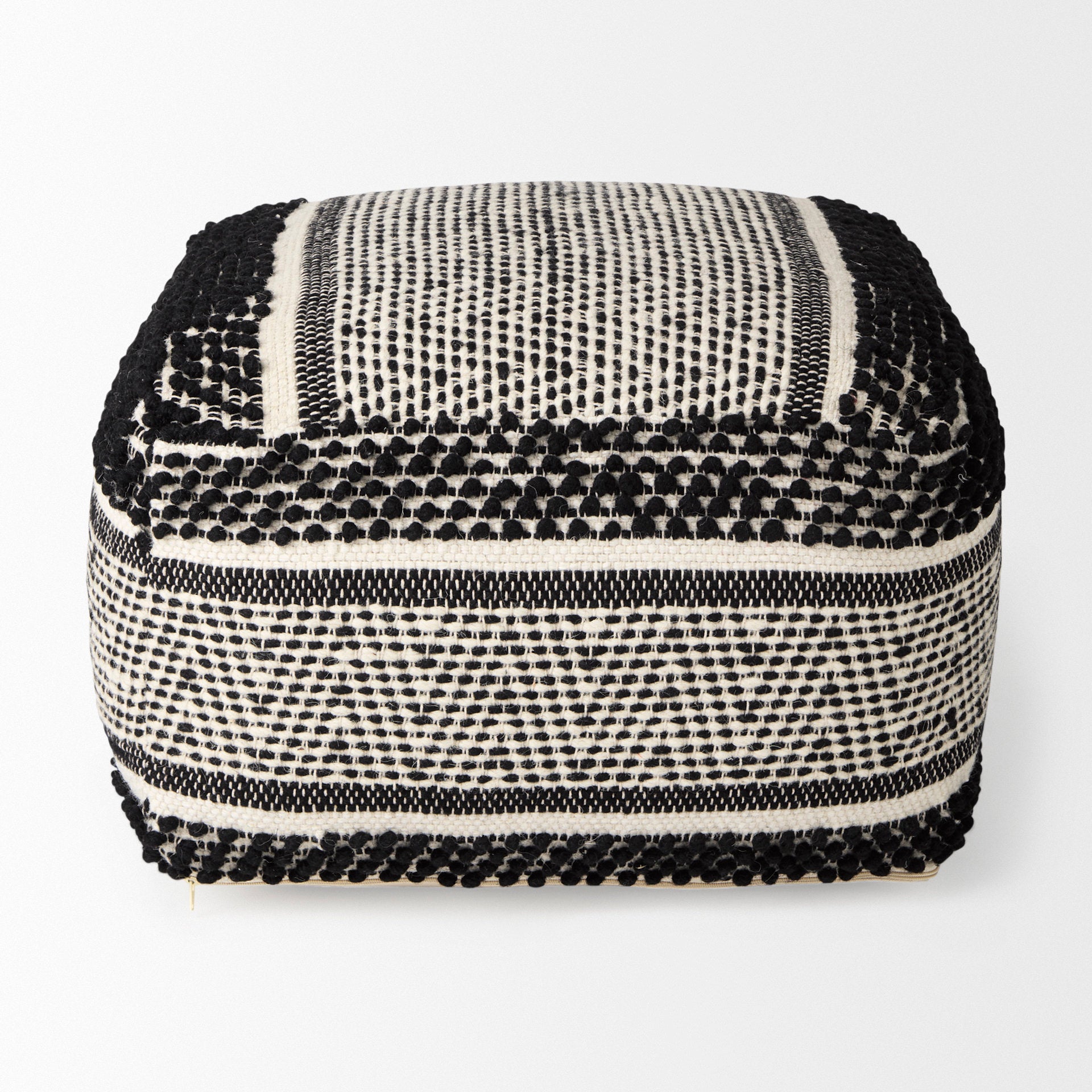 Garima  Pouf