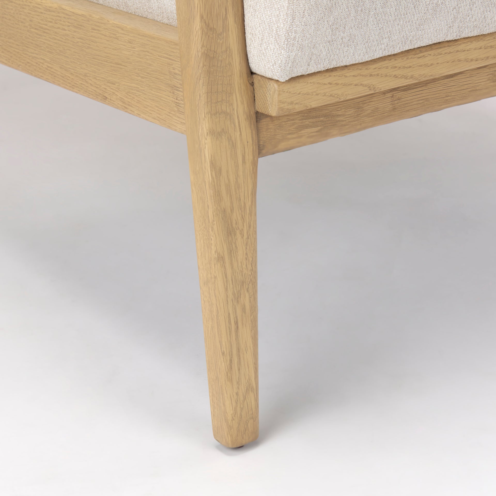 Raeleigh Accent Chair