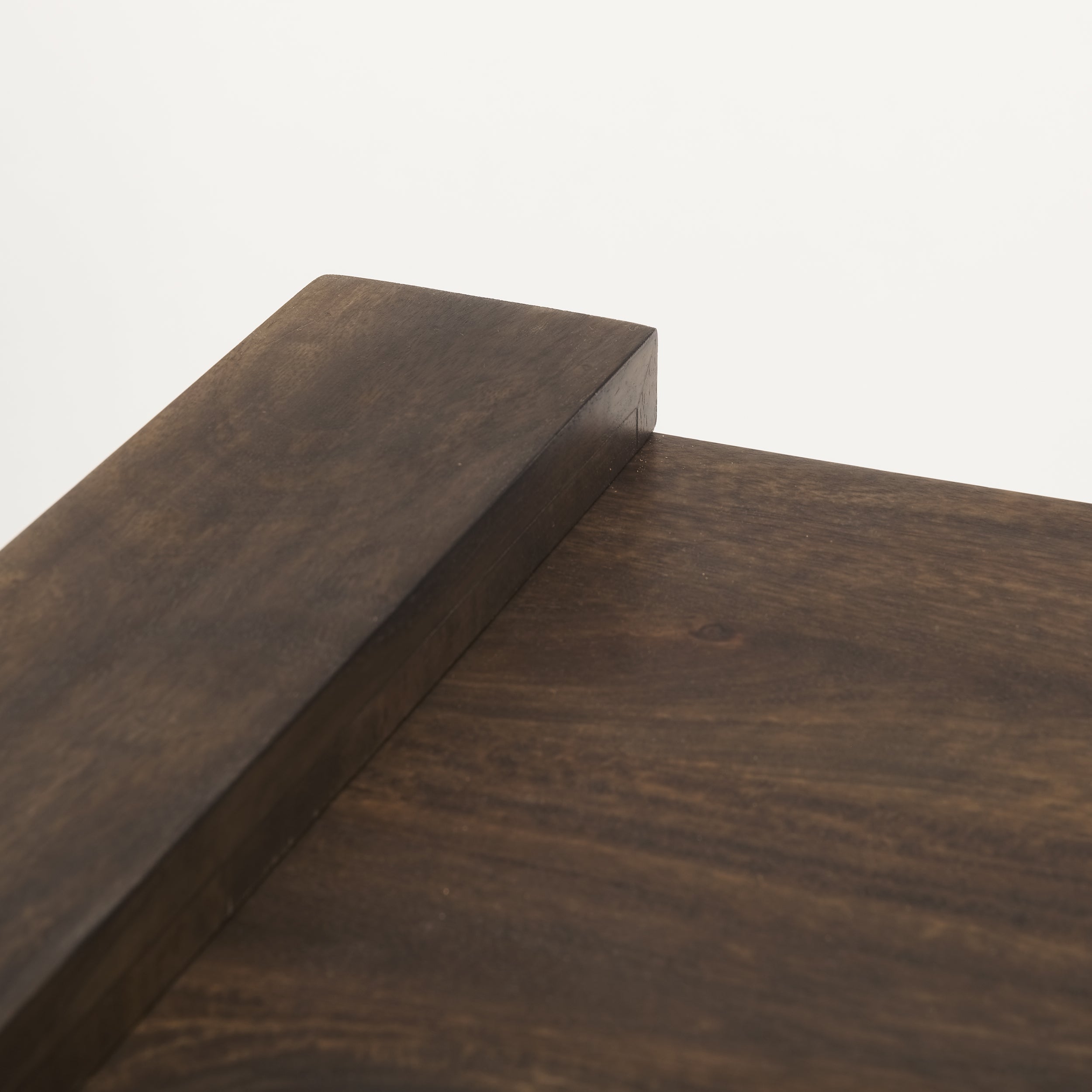 Athelia Accent Table