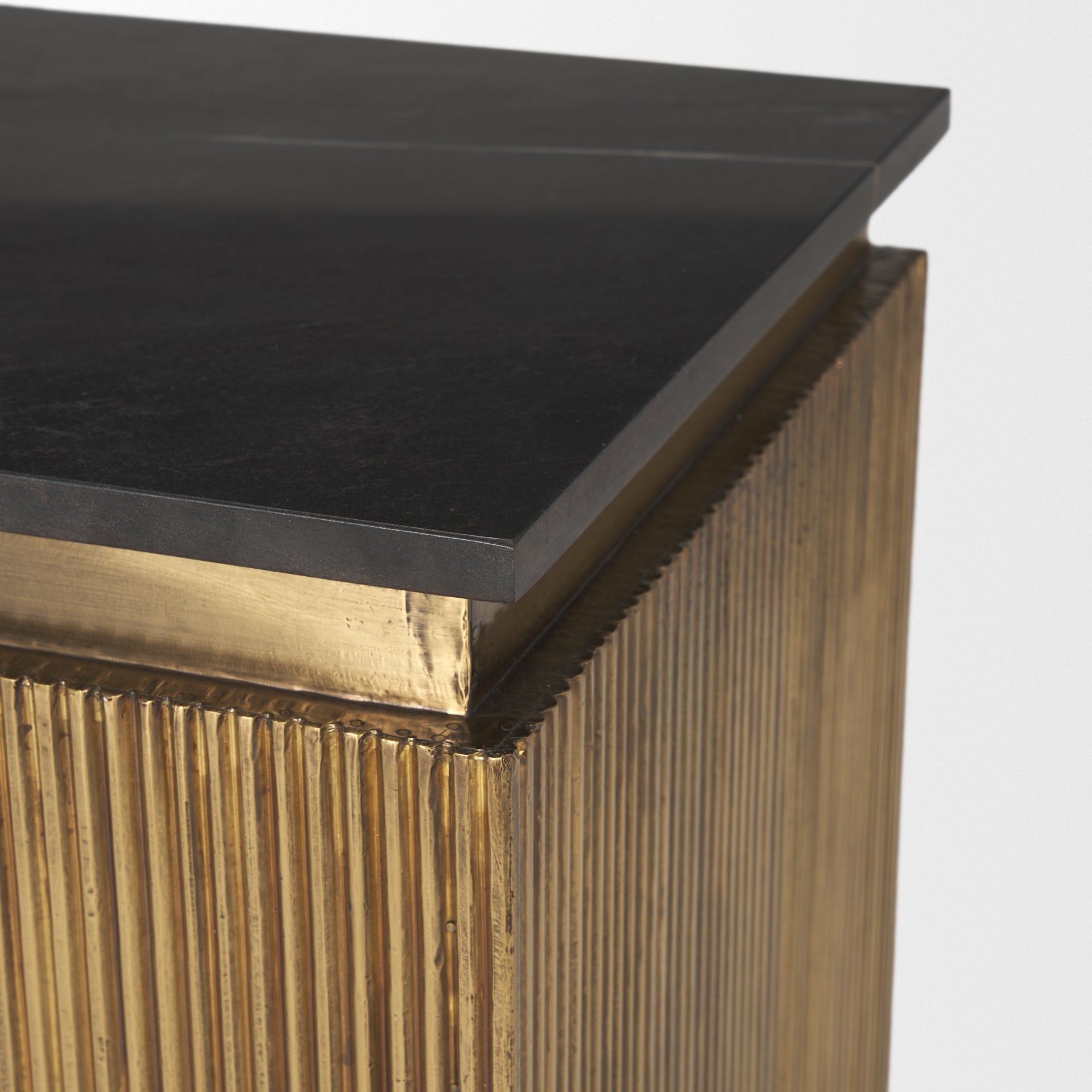 Satima Accent Table