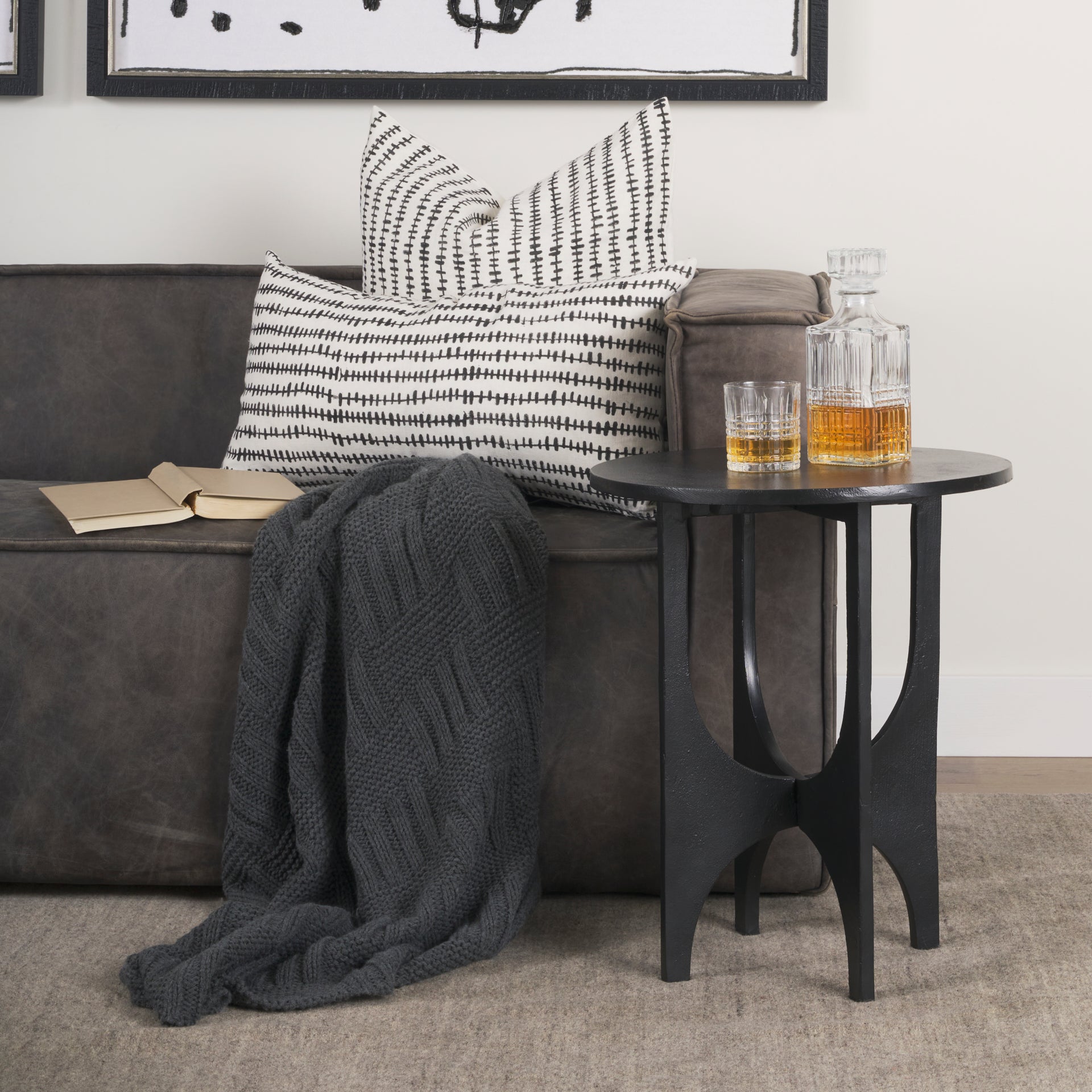 Sobi Accent Table
