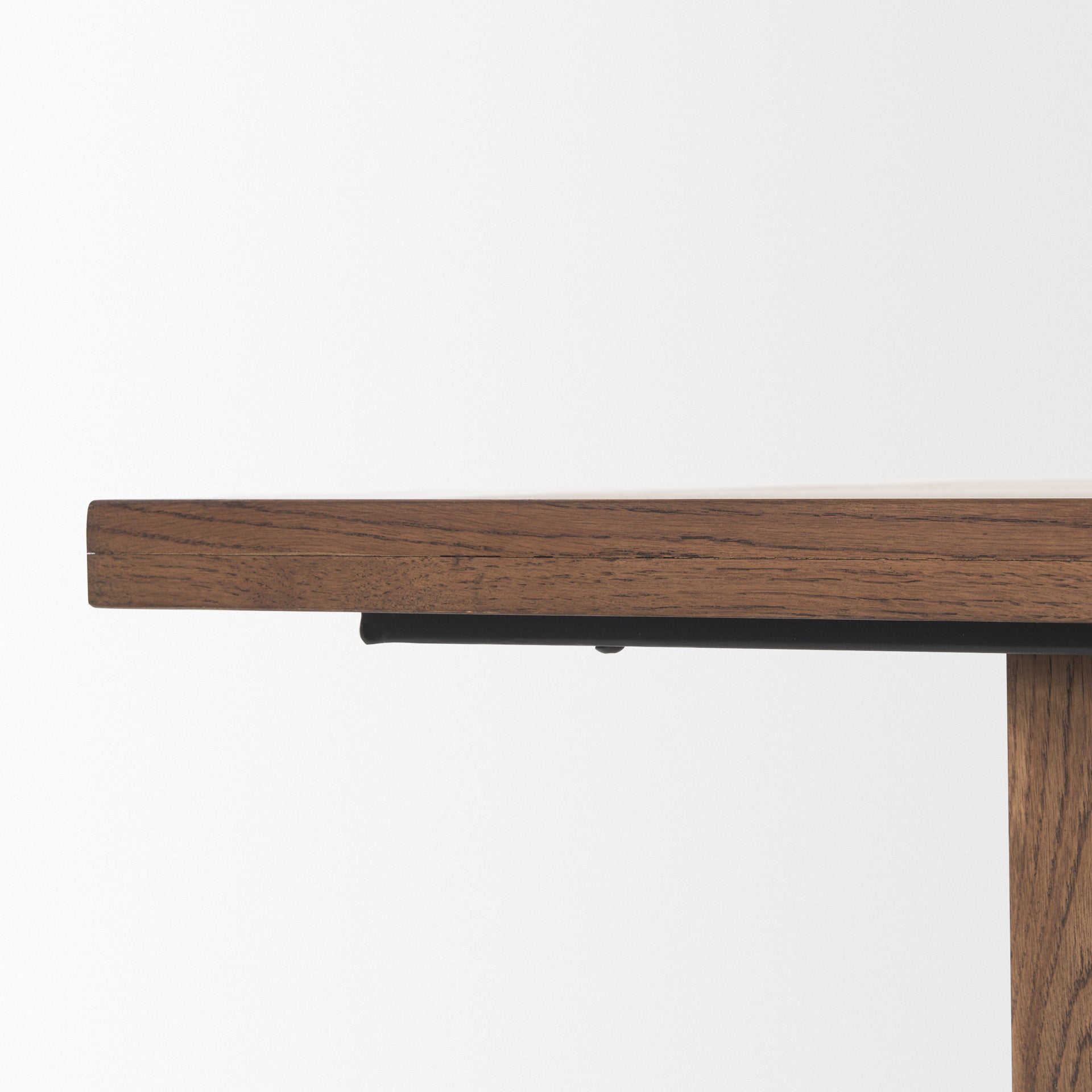 Suke Dining Table