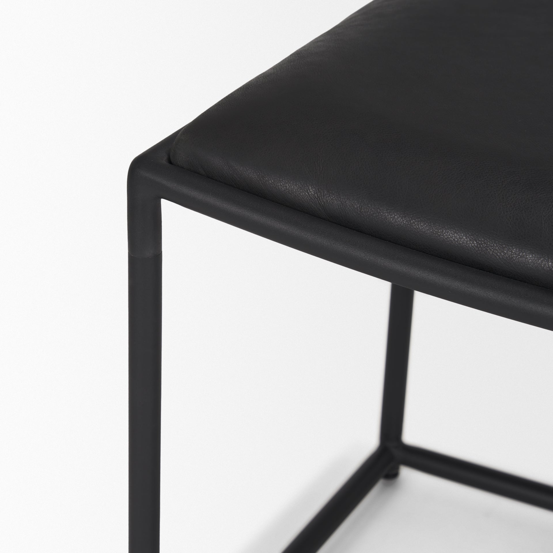 Taniel Stool