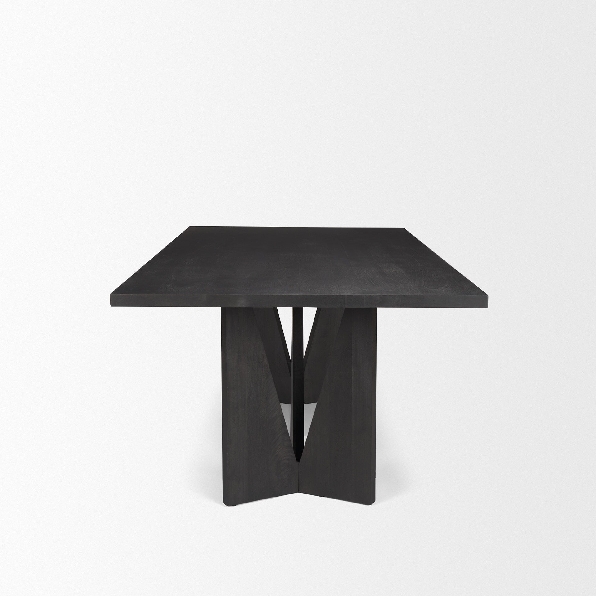 Tarro Dining Table