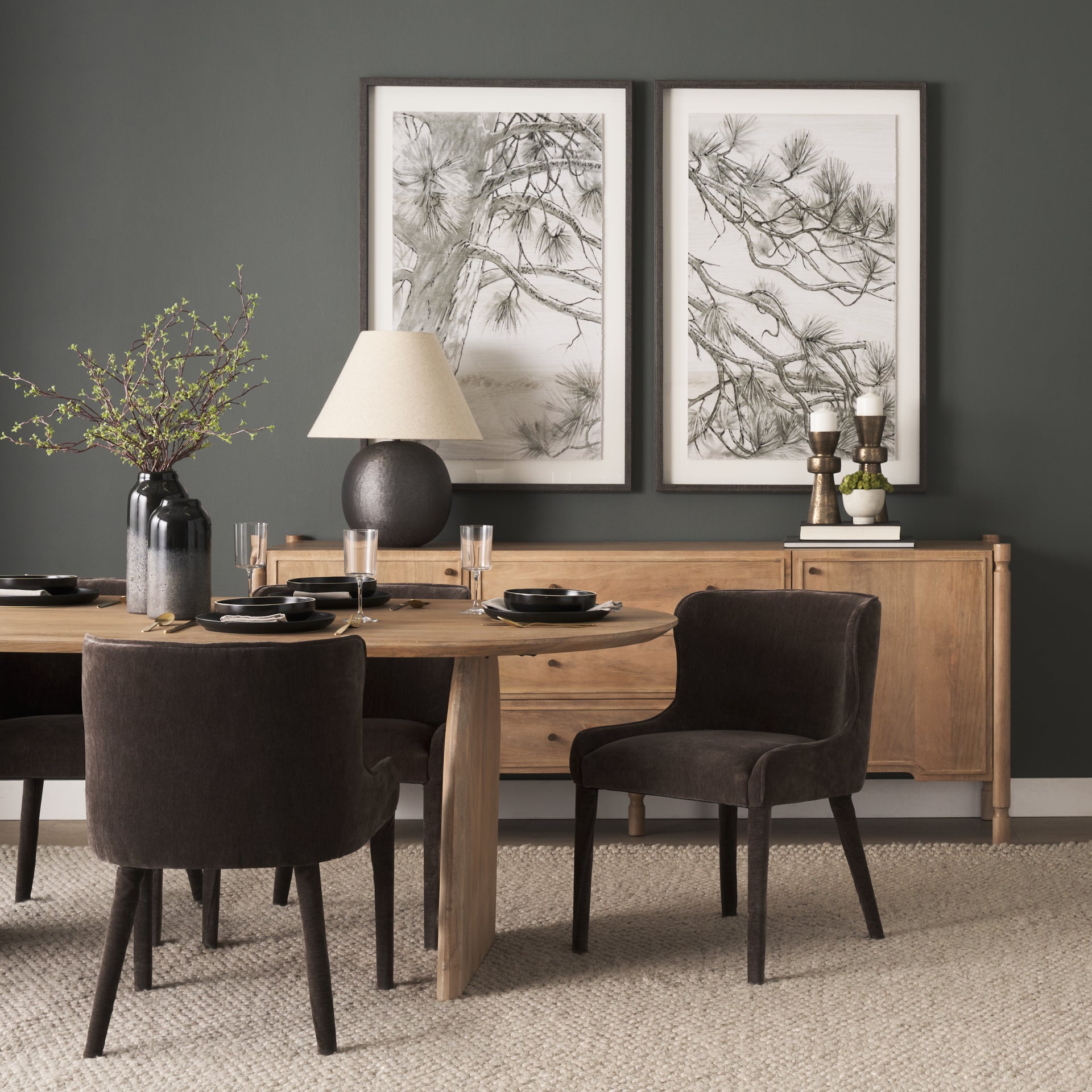 Isla Oval Dining Table