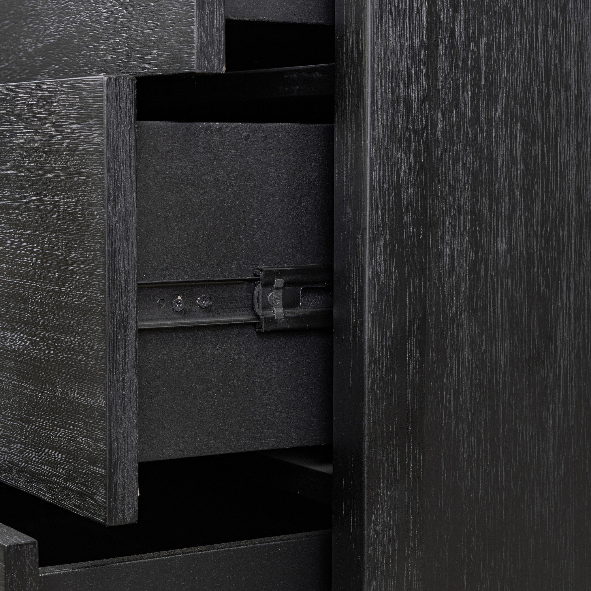 Sullivan 10 Drawer Dresser