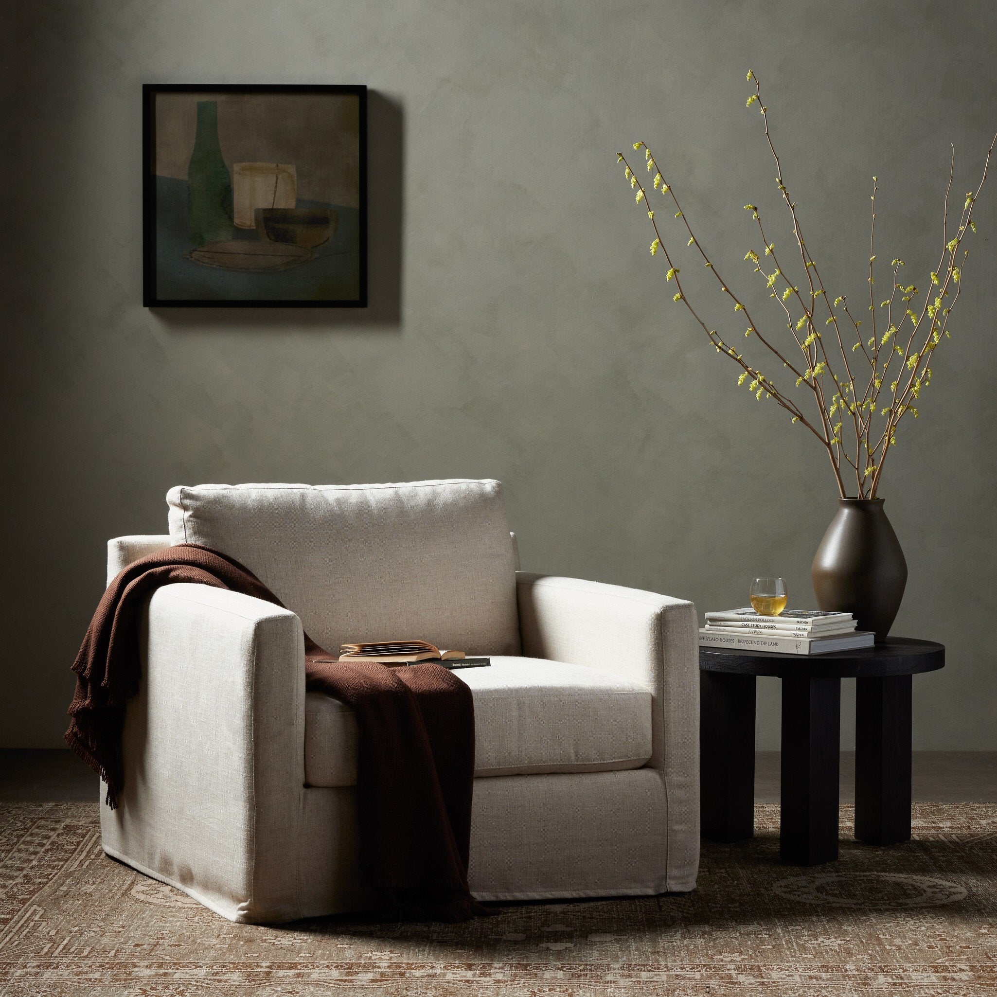 Hampton Slipcover Swivel Chair - Evere Creme