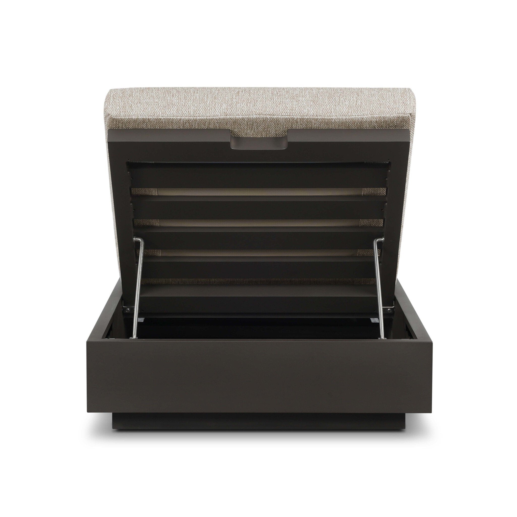 Katari Outdoor Chaise