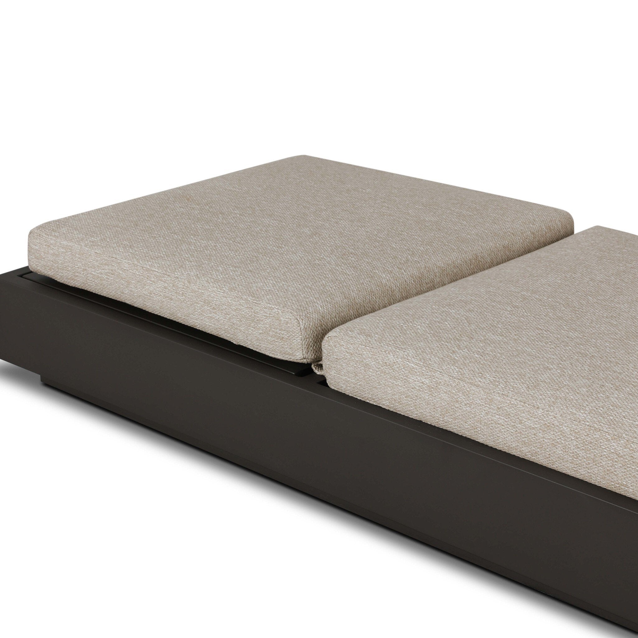 Katari Outdoor Chaise