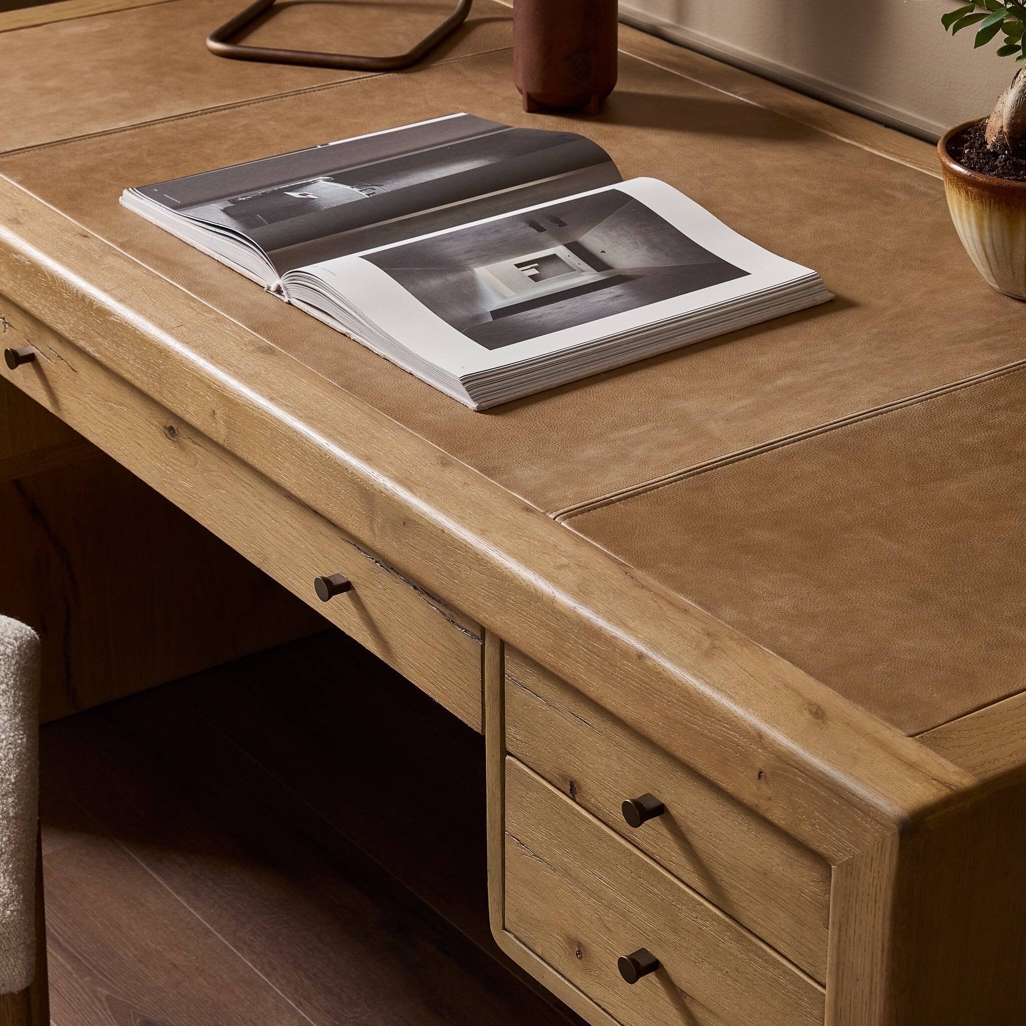 Nico Desk