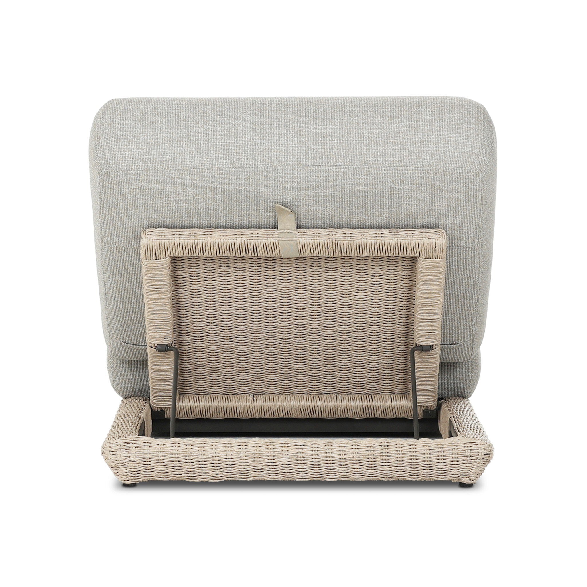 Evander Outdoor Chaise