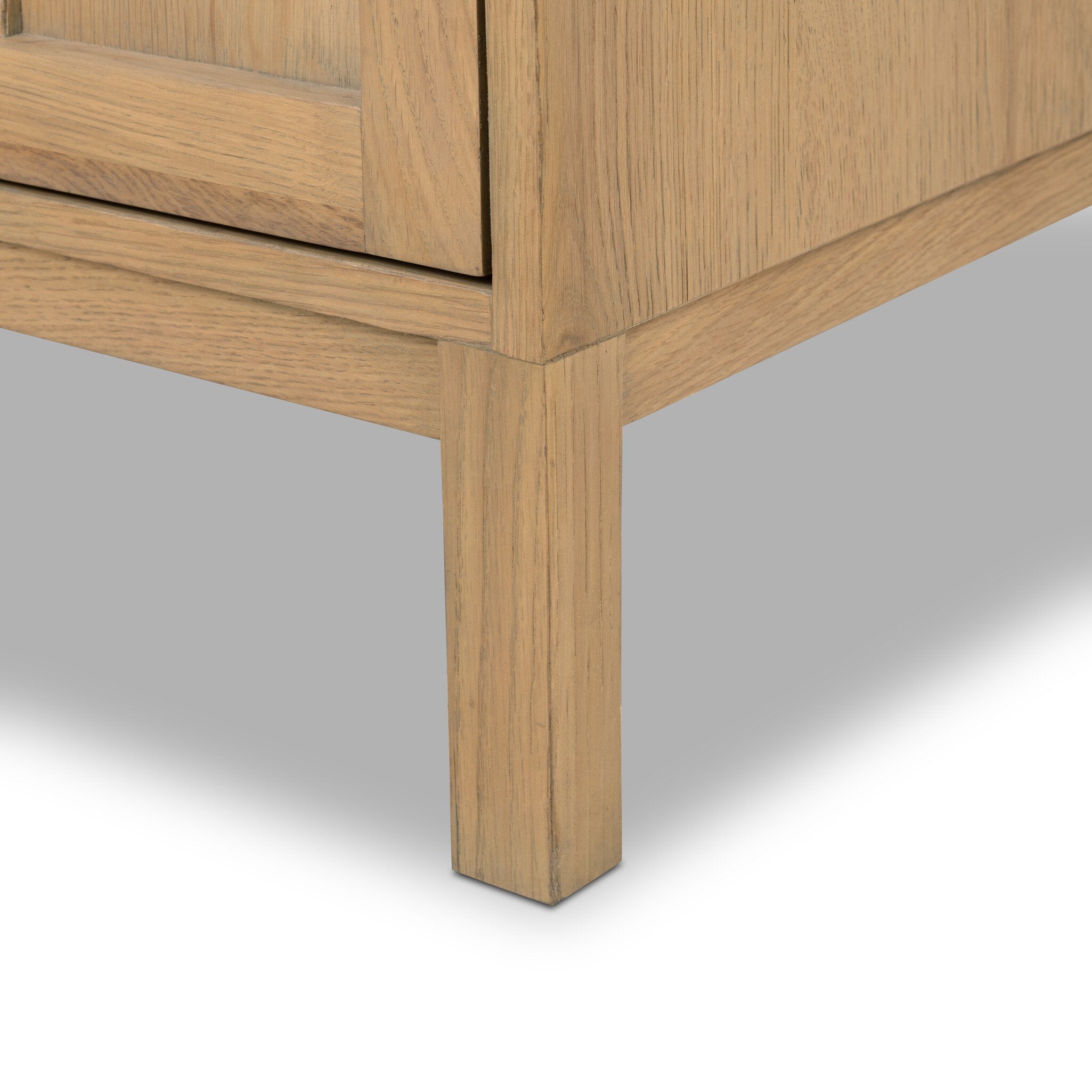 Alessio Nightstand