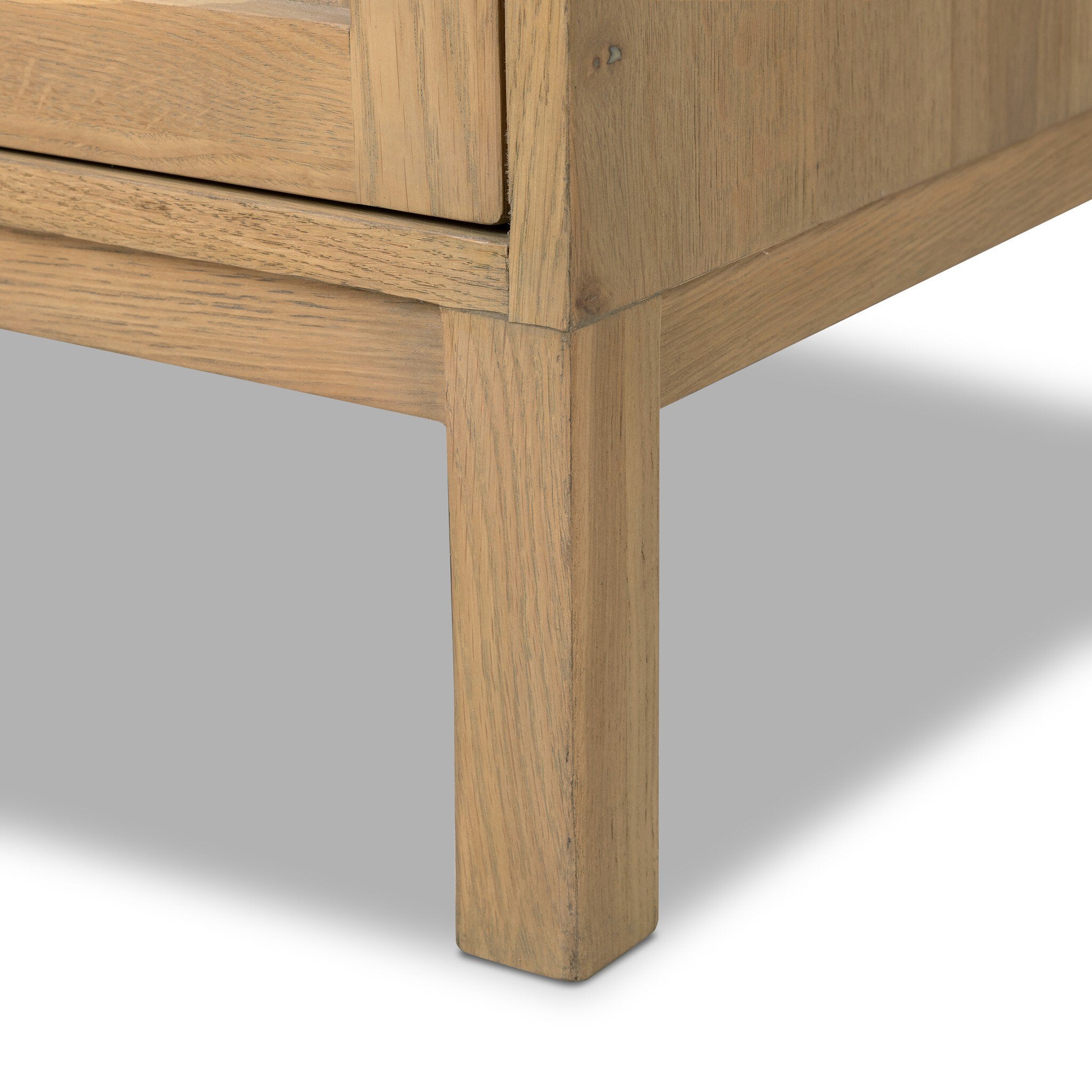 Alessio Nightstand