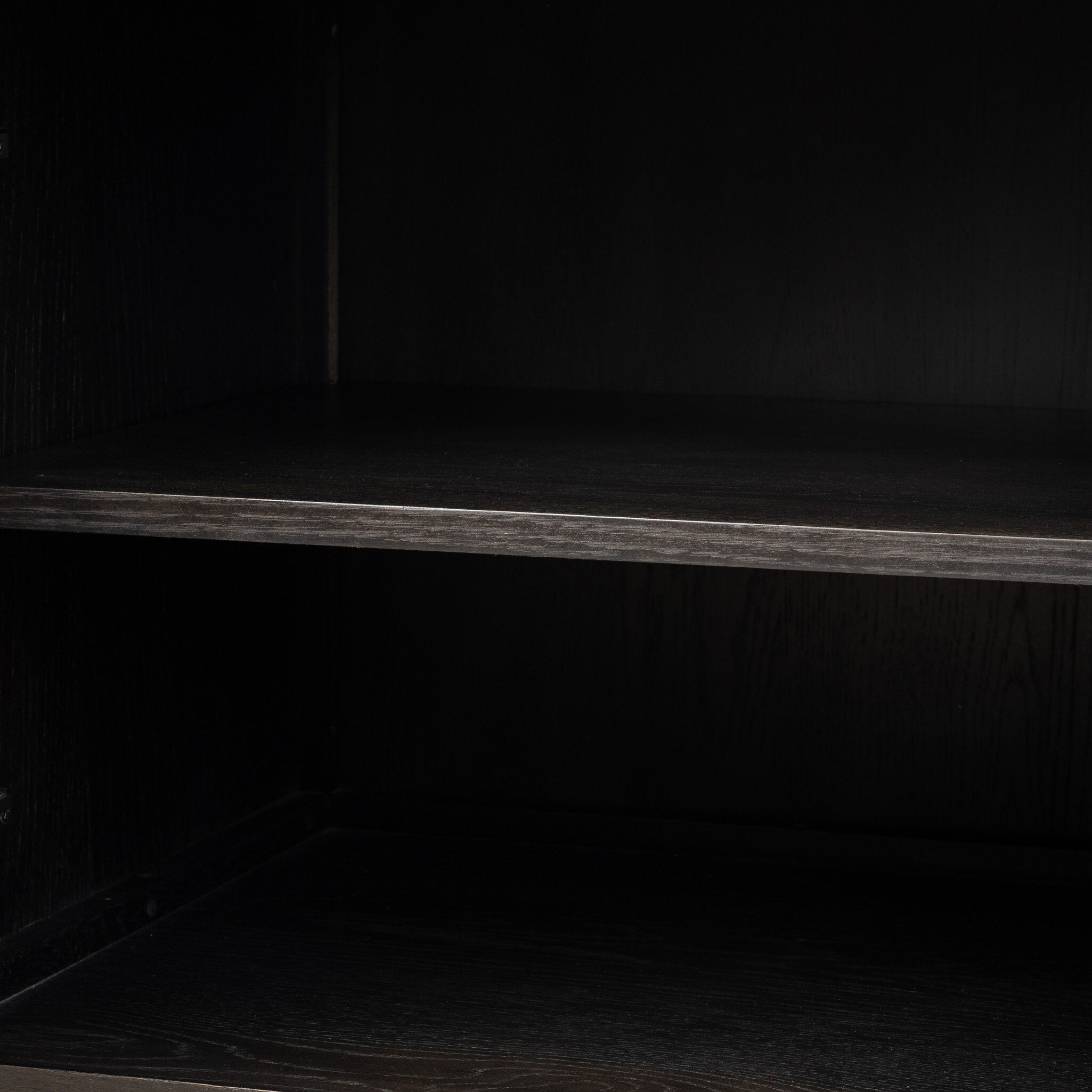 Alessio Nightstand