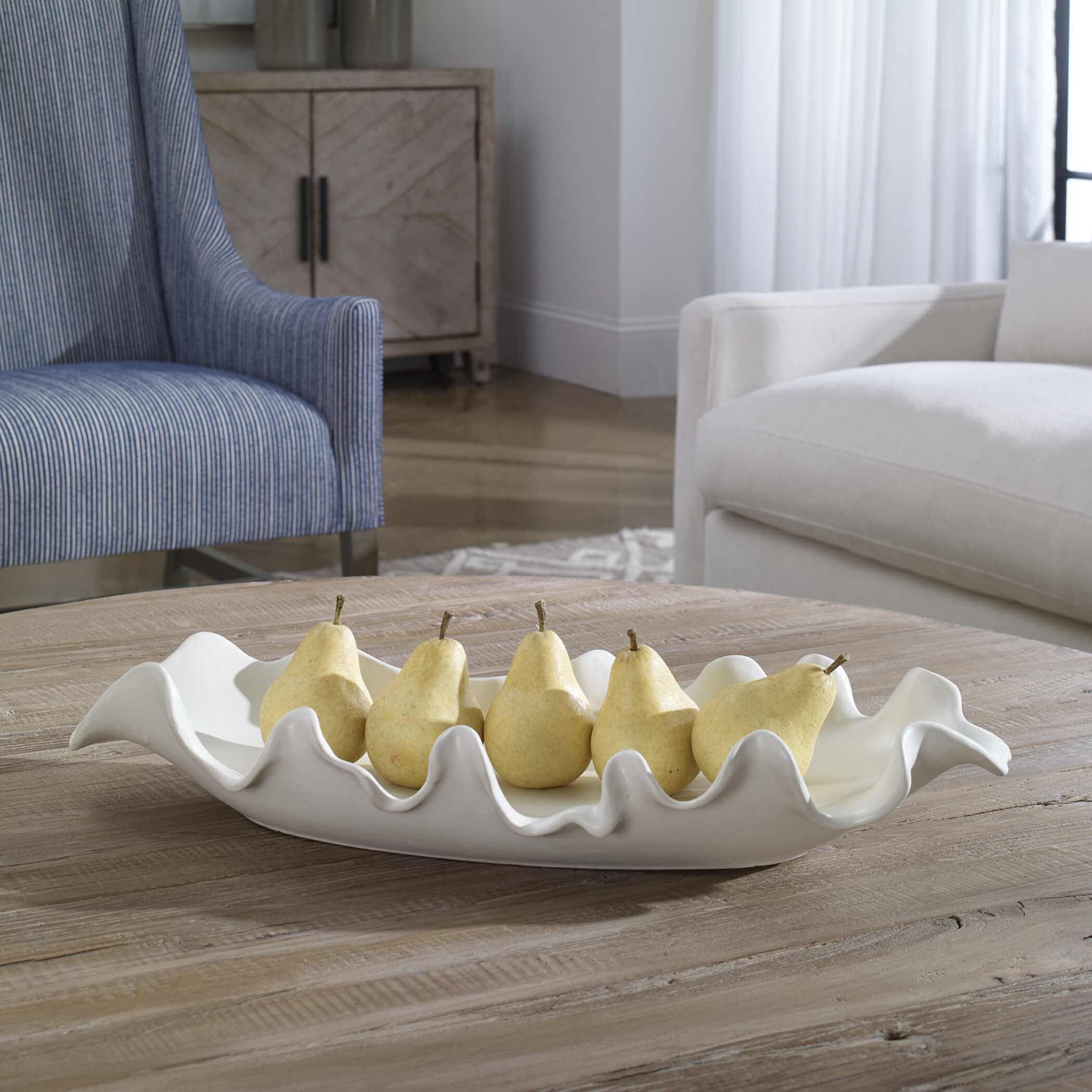 Ruffled Feathers Indoor-Outdoor Bowl
