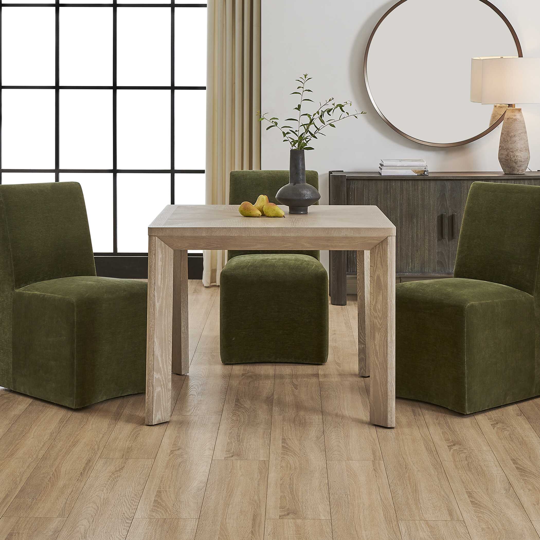Noval Dining Game Table