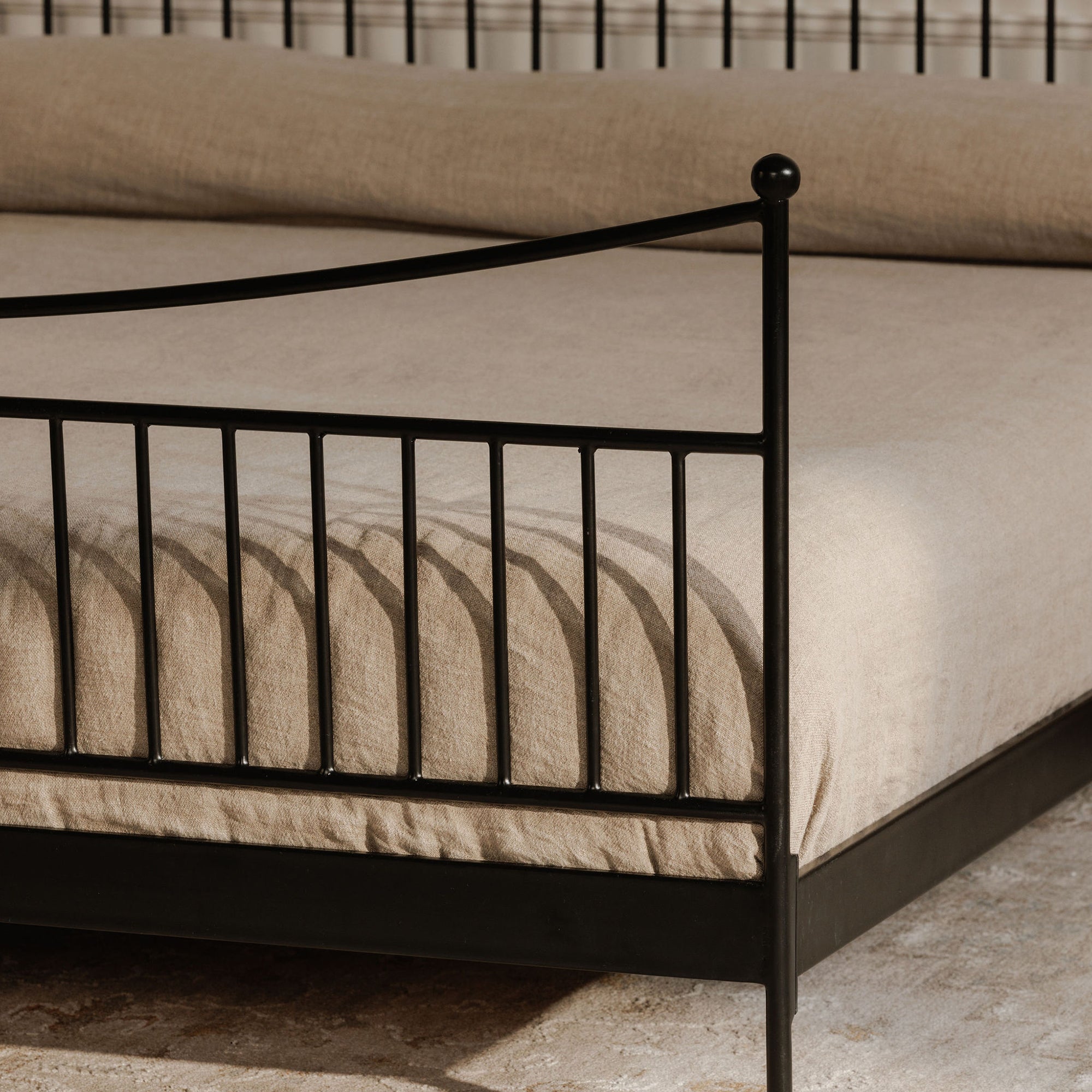 Monet Bed
