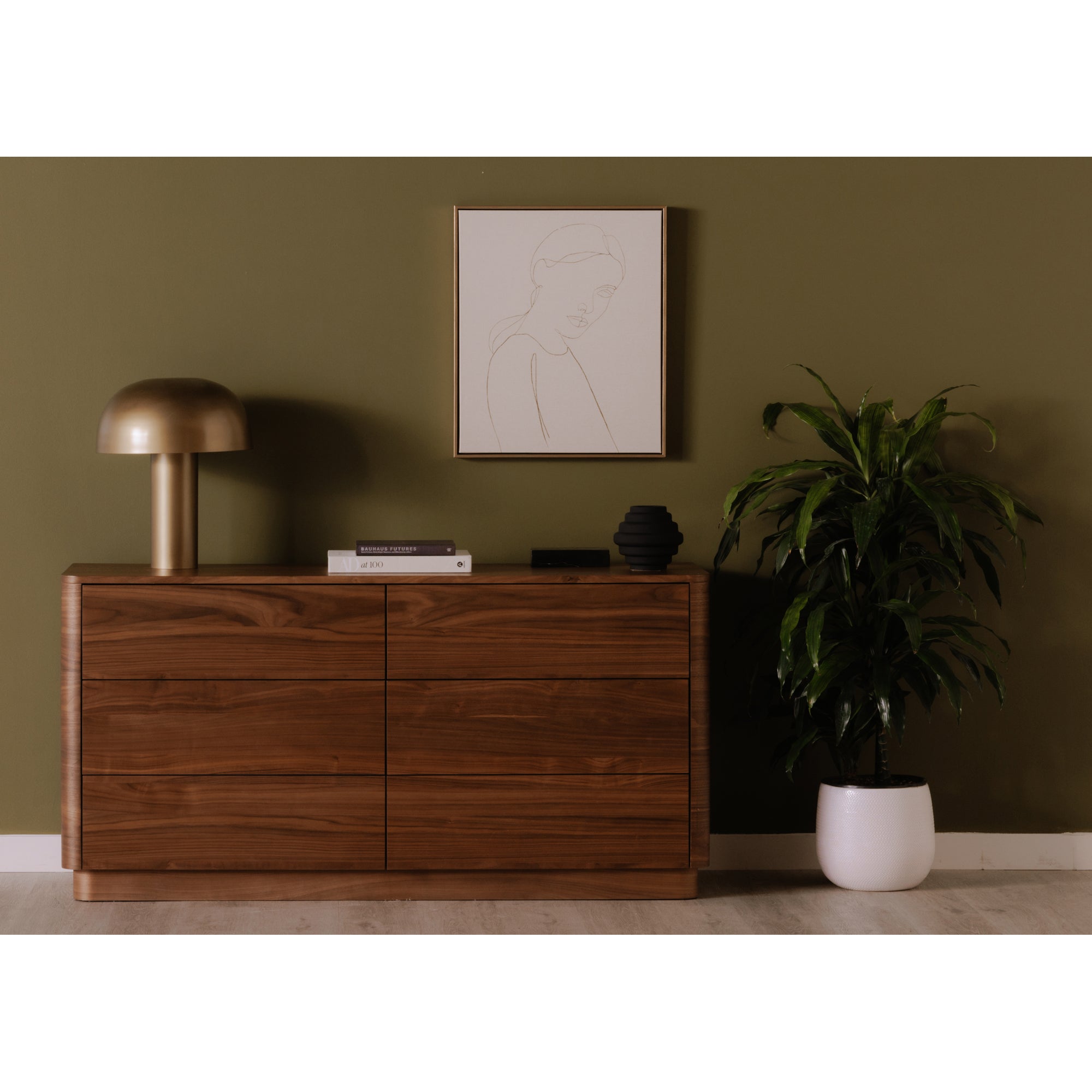 Round Off Dresser