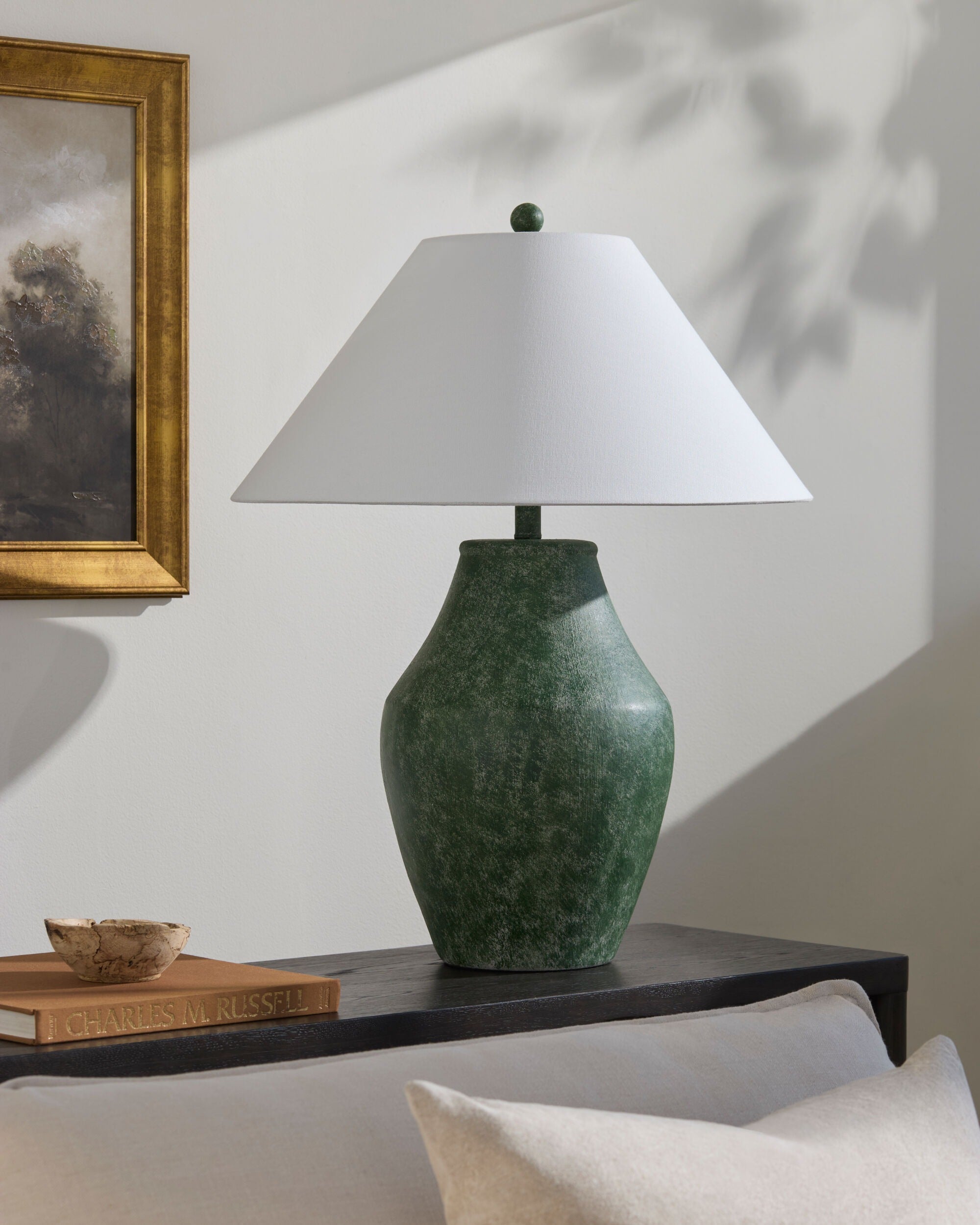 Amaryllis Accent Table Lamp