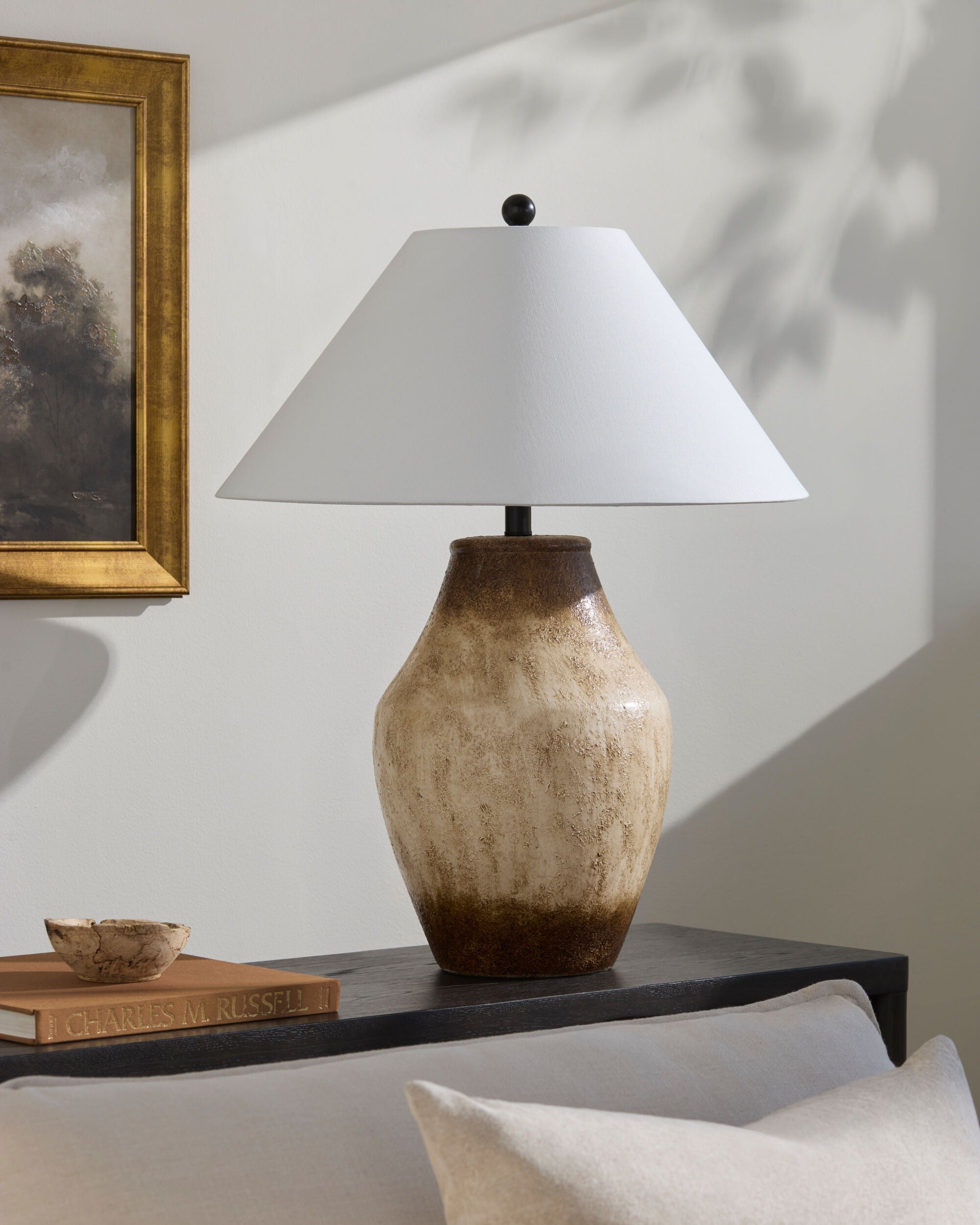 Amaryllis Accent Table Lamp