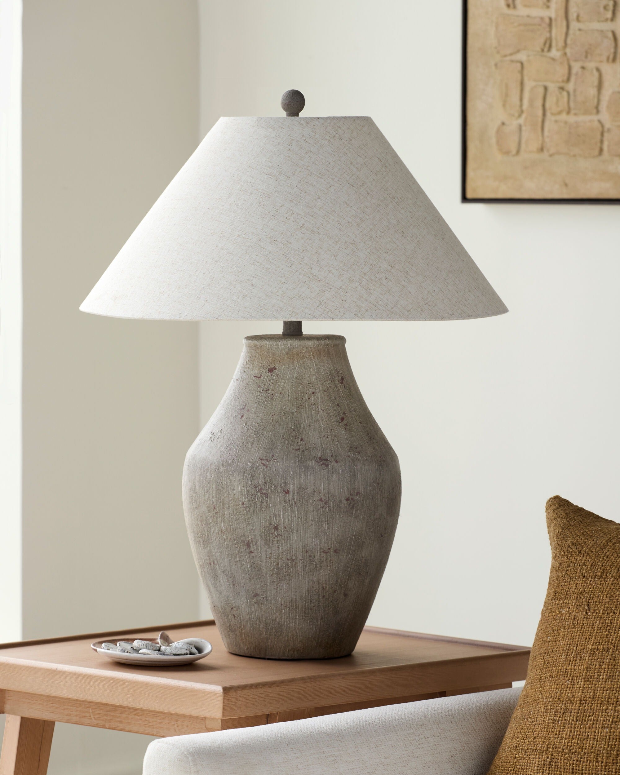 Amaryllis Accent Table Lamp